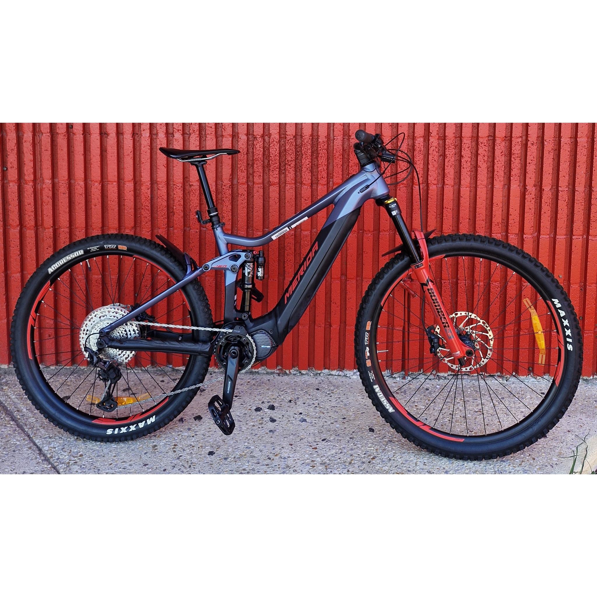 EX-DEMO Merida eOne Sixty 700 Electric Mountain Bike Glossy Matte Blue/Black/Red (Medium)