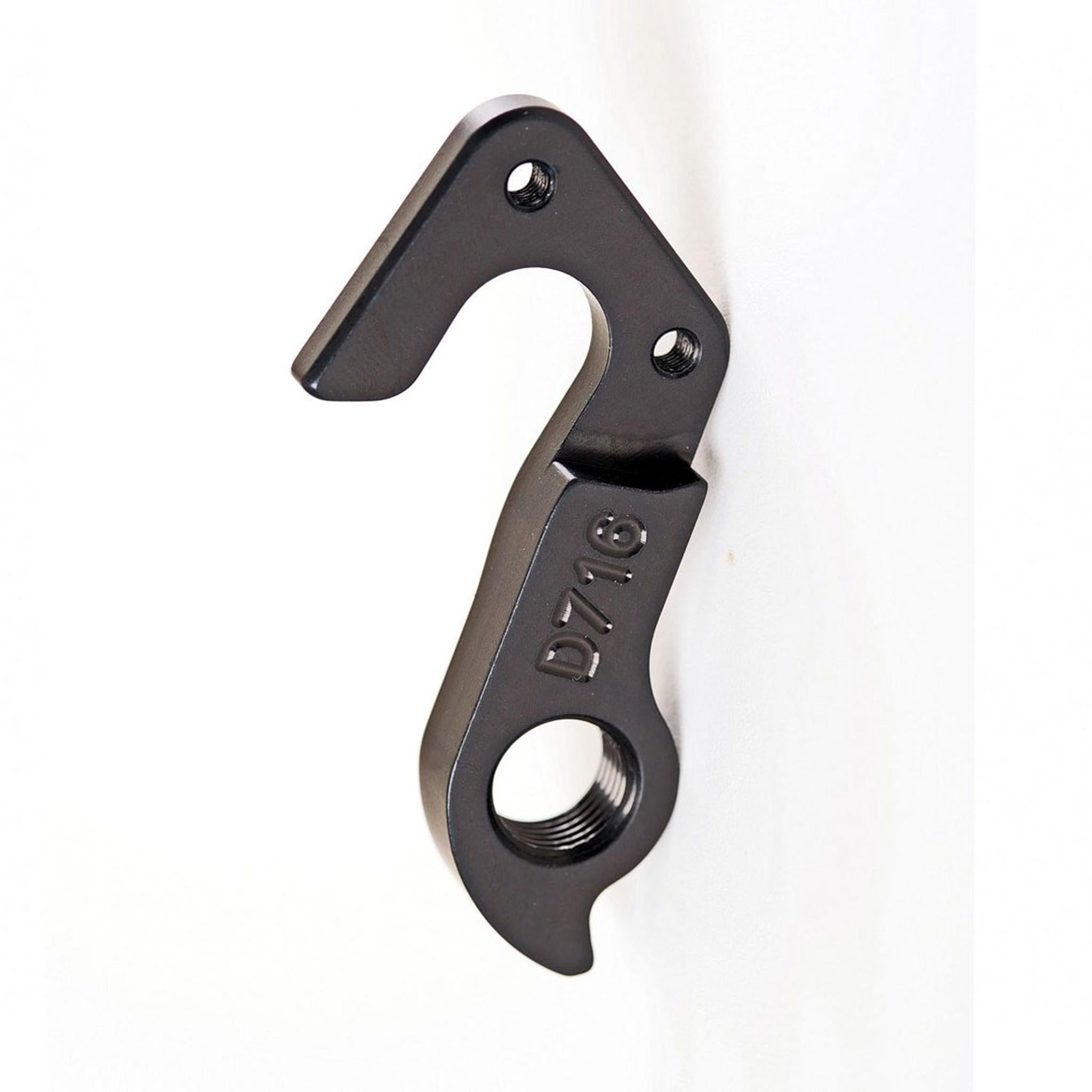 PILO D716 Derailleur Hanger GT