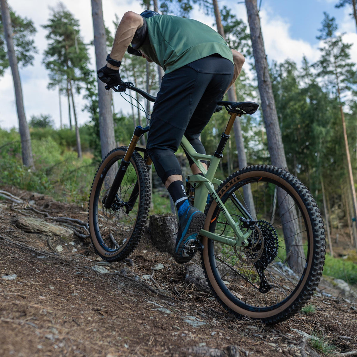 Clearance Dual Suspension Mountain Bikes