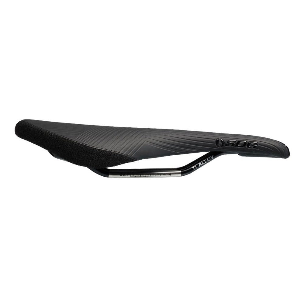 SDG Duster Ti-Alloy Performance Saddle Black/Kevlar