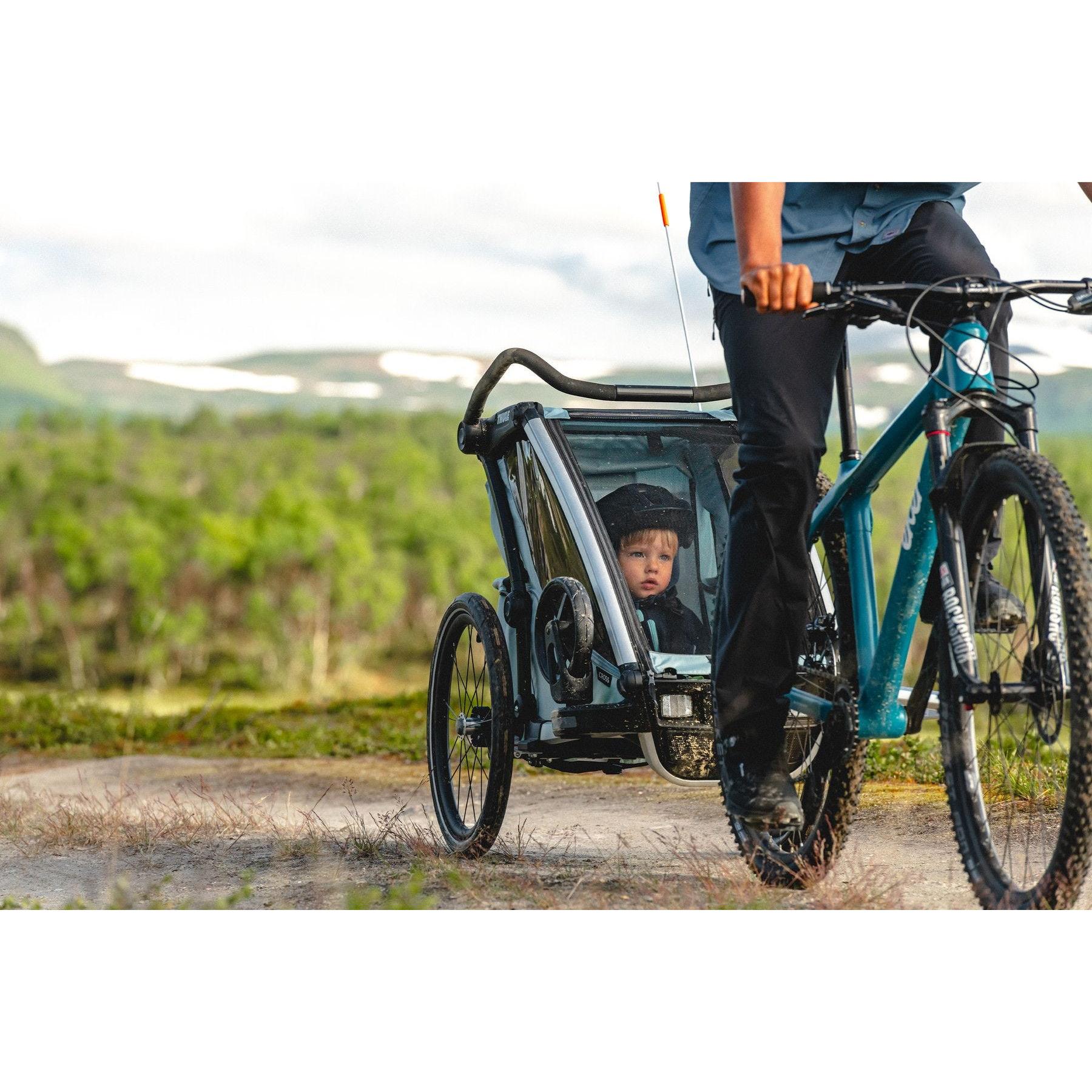 Thule Chariot Cross 1-Seat Child Trailer Aluminum/Majolica Blue