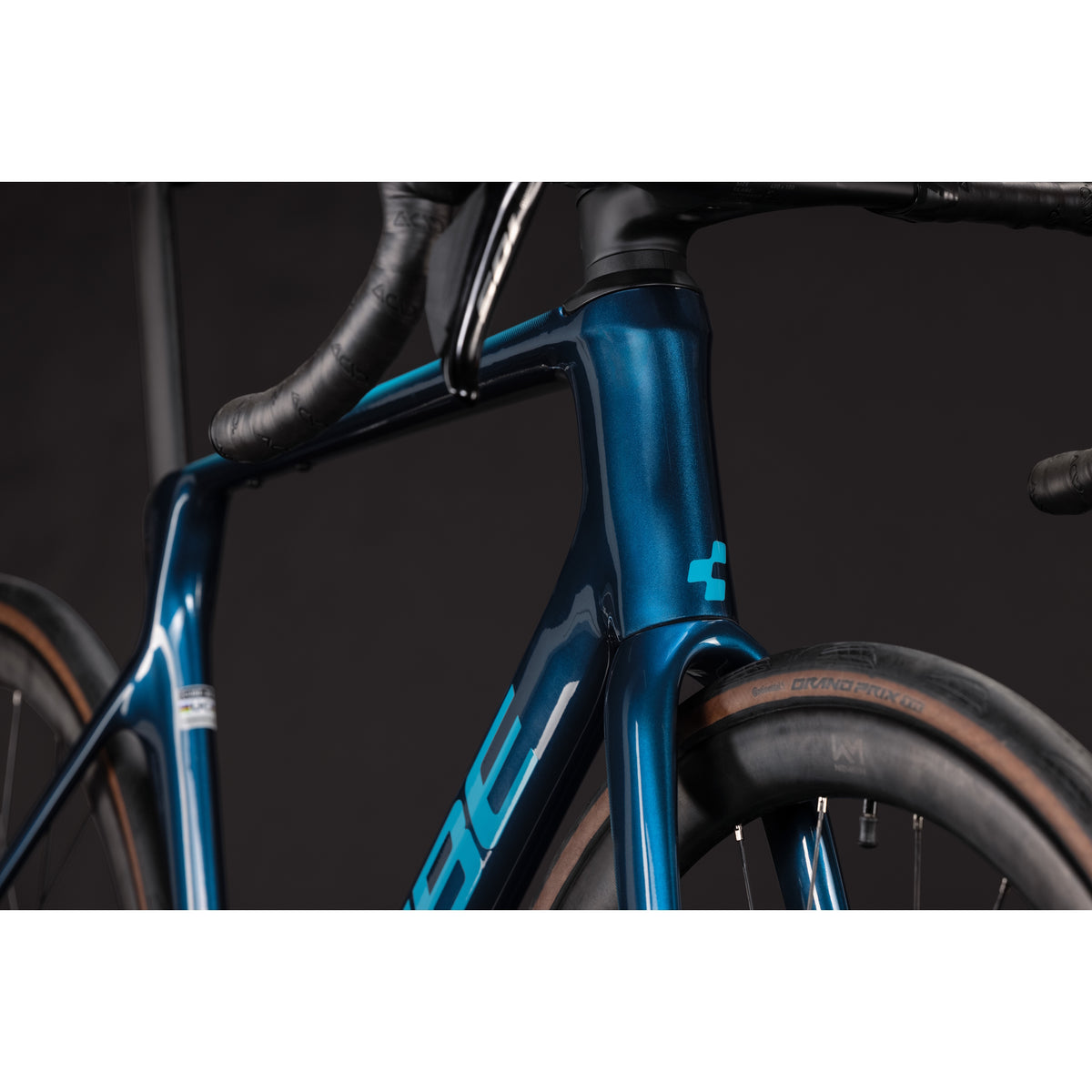 Cube Agree C:62 ONE Race Road Bike Midnightteal'n'Sea