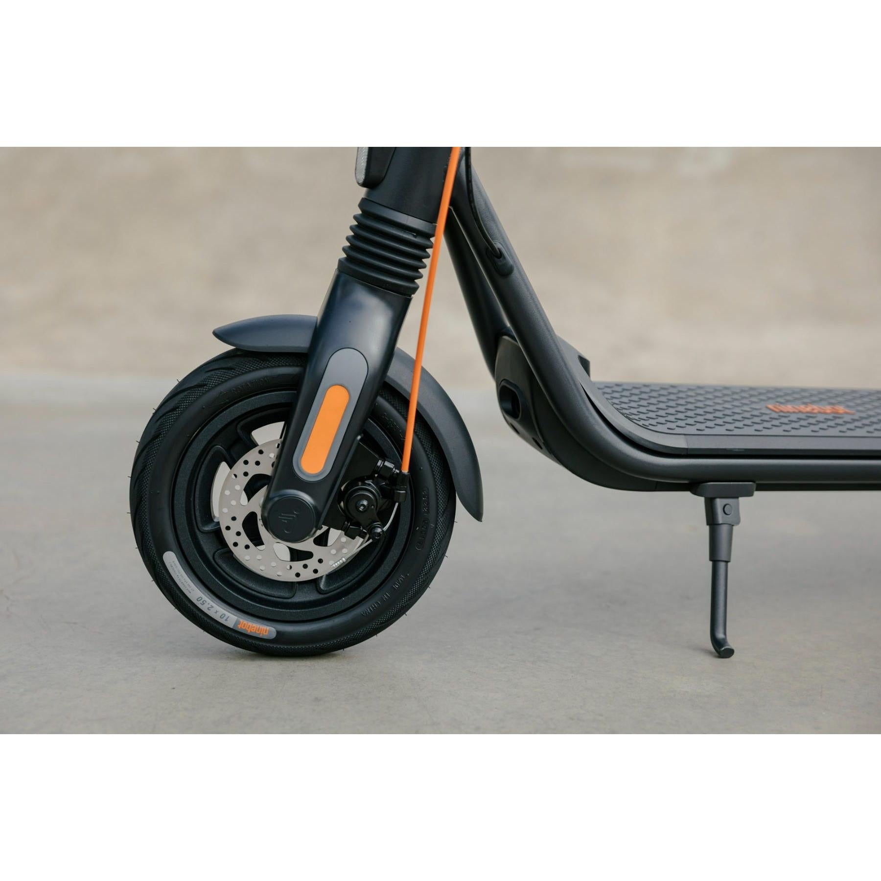 Segway Ninebot KickScooter F2 Electric Scooter