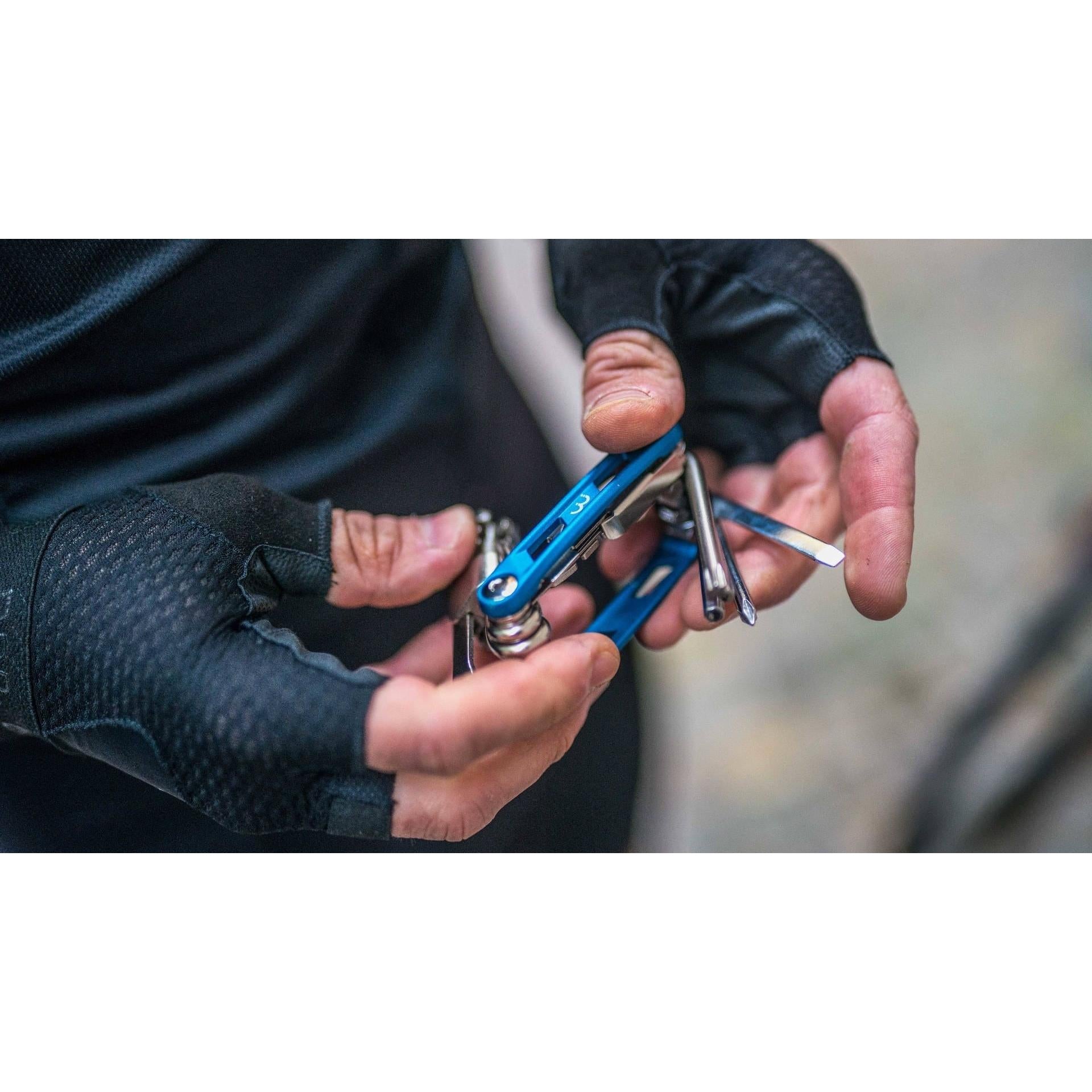 BBB PrimeFold 14 Multi Tool Blue/Silver