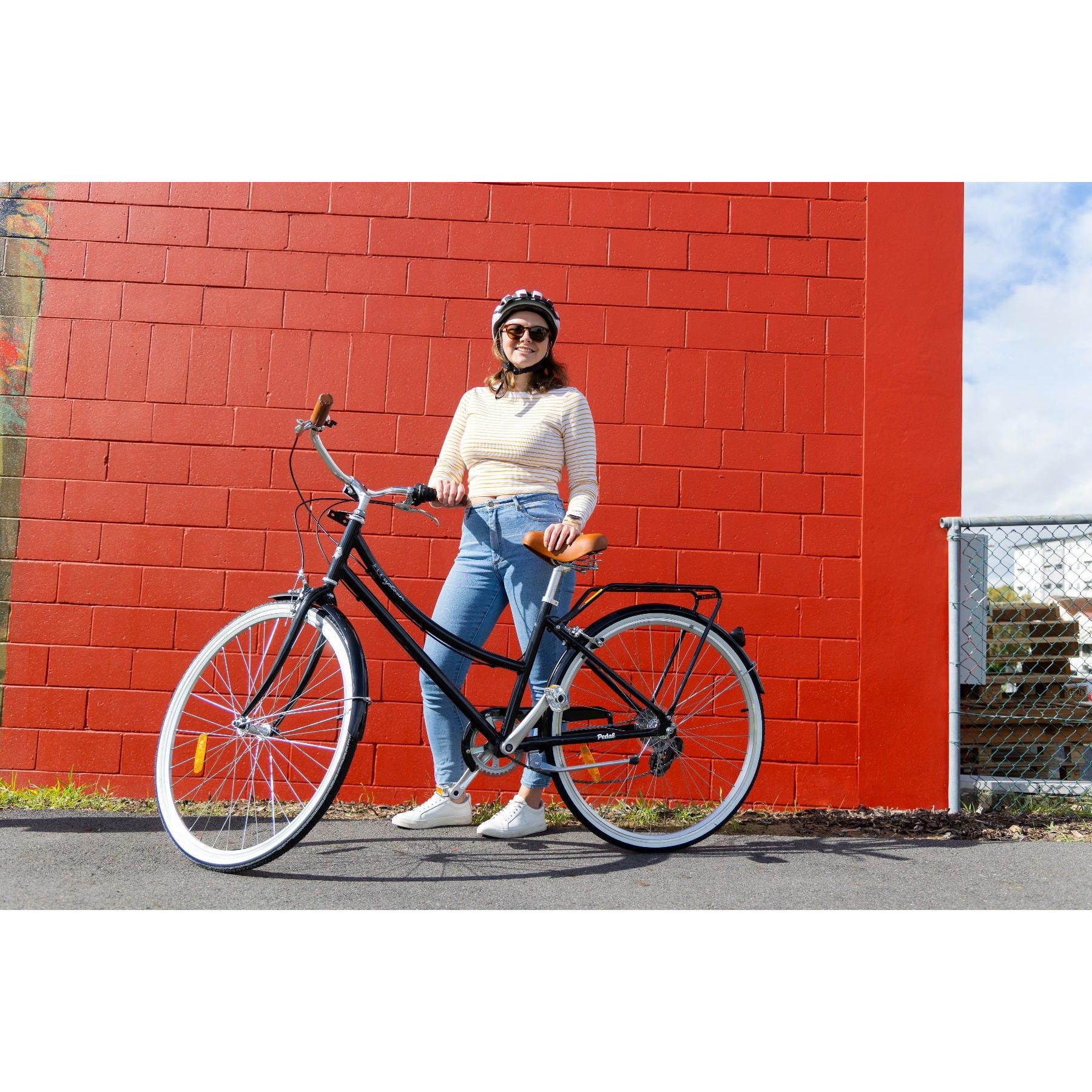 Pedal Uptown DLX Vintage Cruiser Bike Black