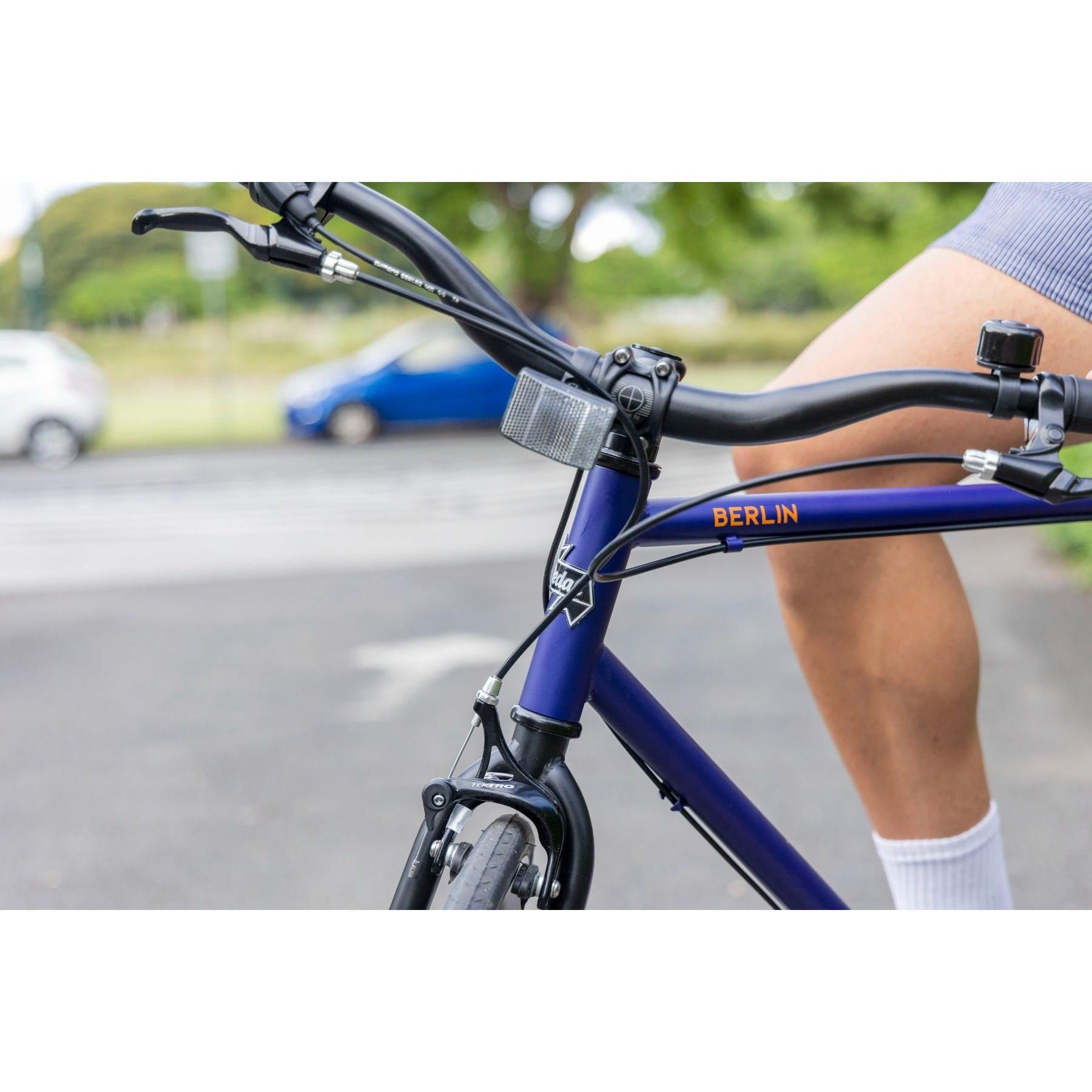 Pedal Messenger 3 Berlin Flat Bar Road Bike Midnight Blue