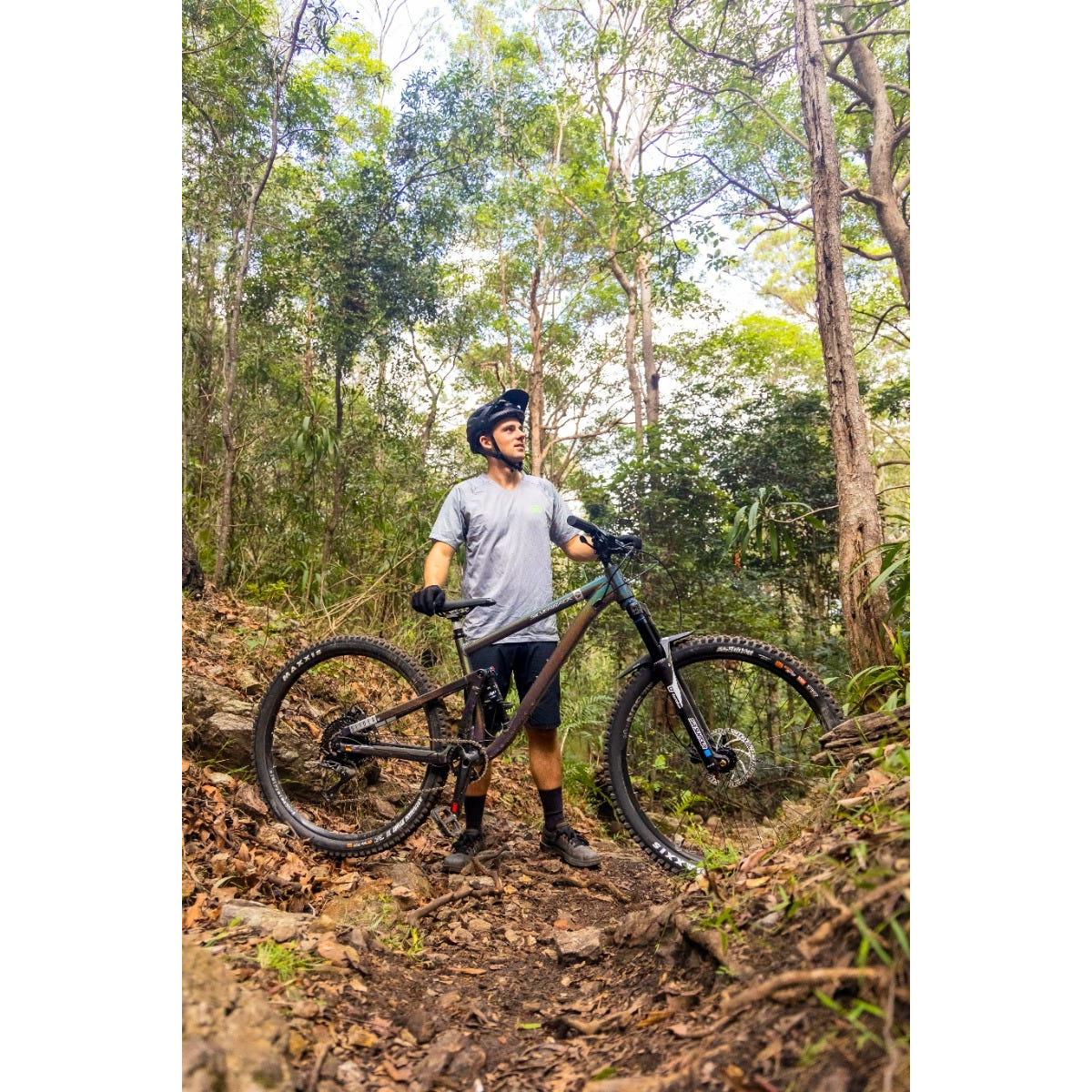 Silverback Slider MS Full Suspension Mountain Bike Rainbow Silver