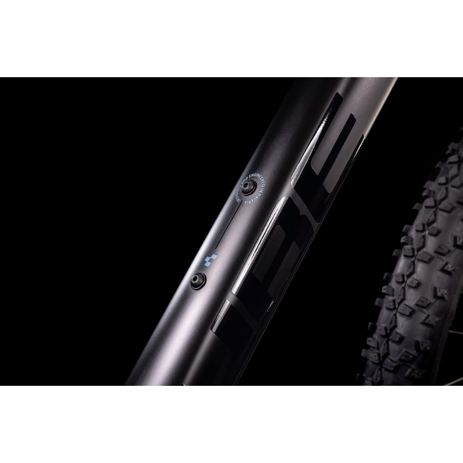 Cube Access Hardtail Mountain Bike Black 'n' Blue