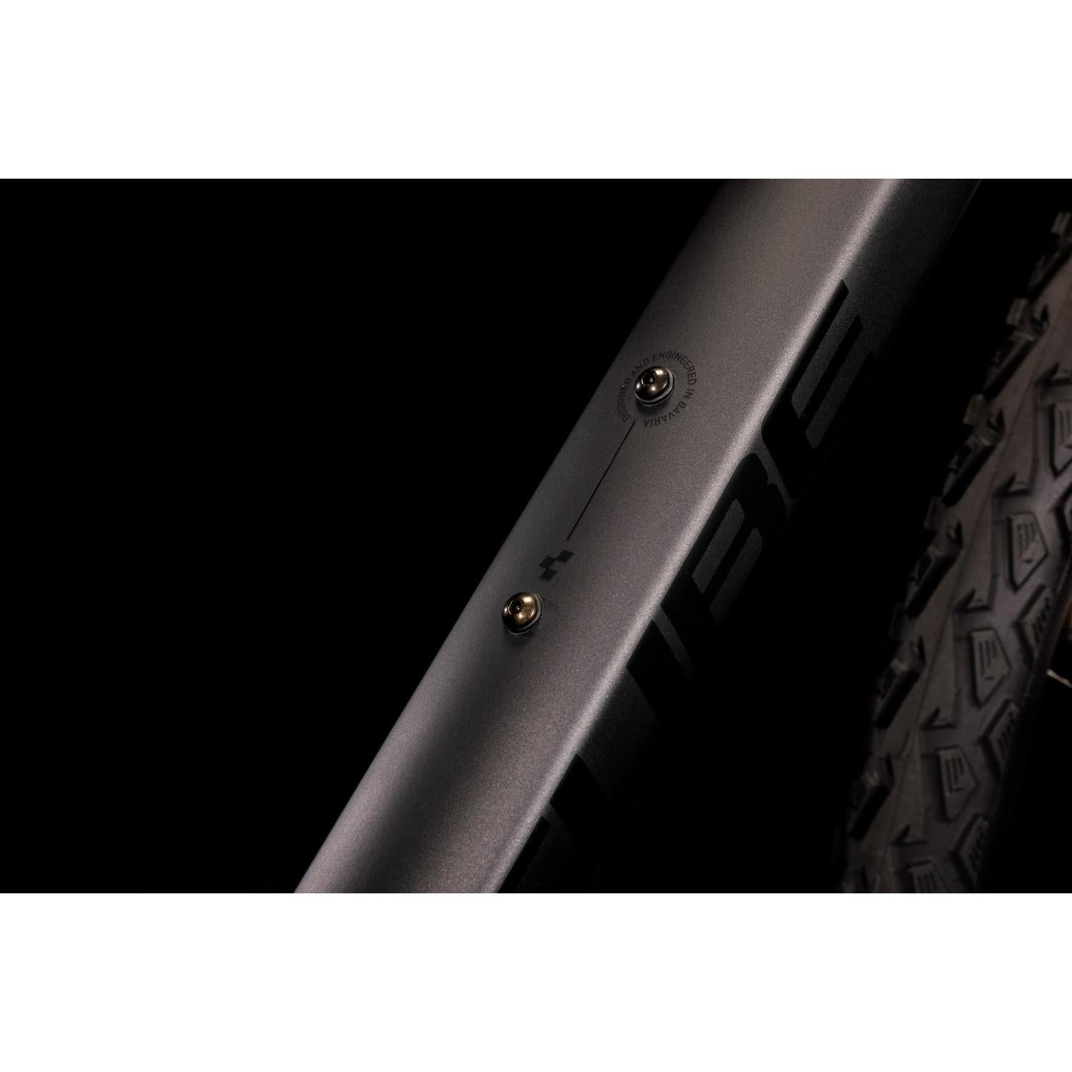 Cube Nature Hybrid Bike Graphite/Black