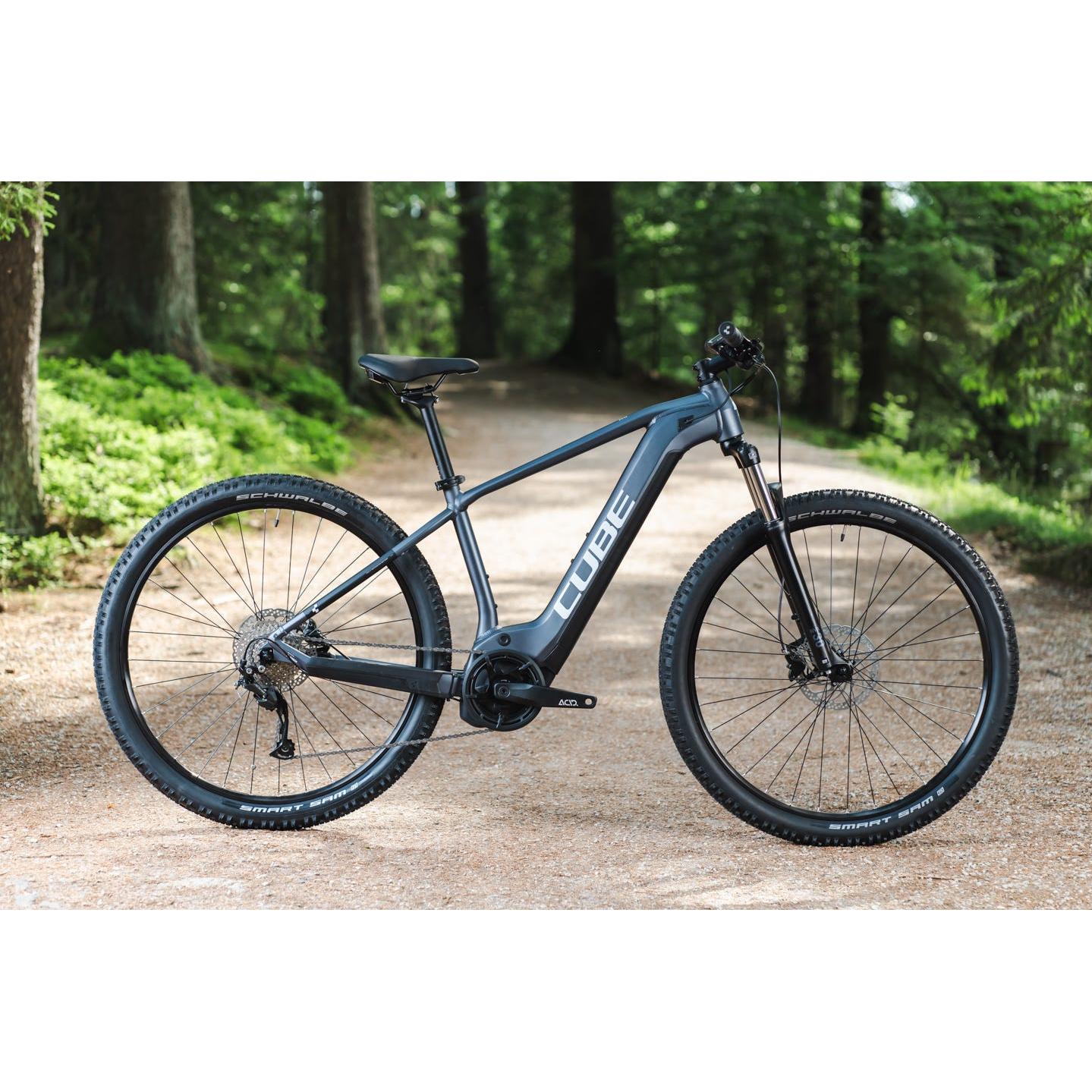 Cube Reaction Hybrid Performance 625 Electric Hardtail Mountain Bike Metallic Grey 'n' White