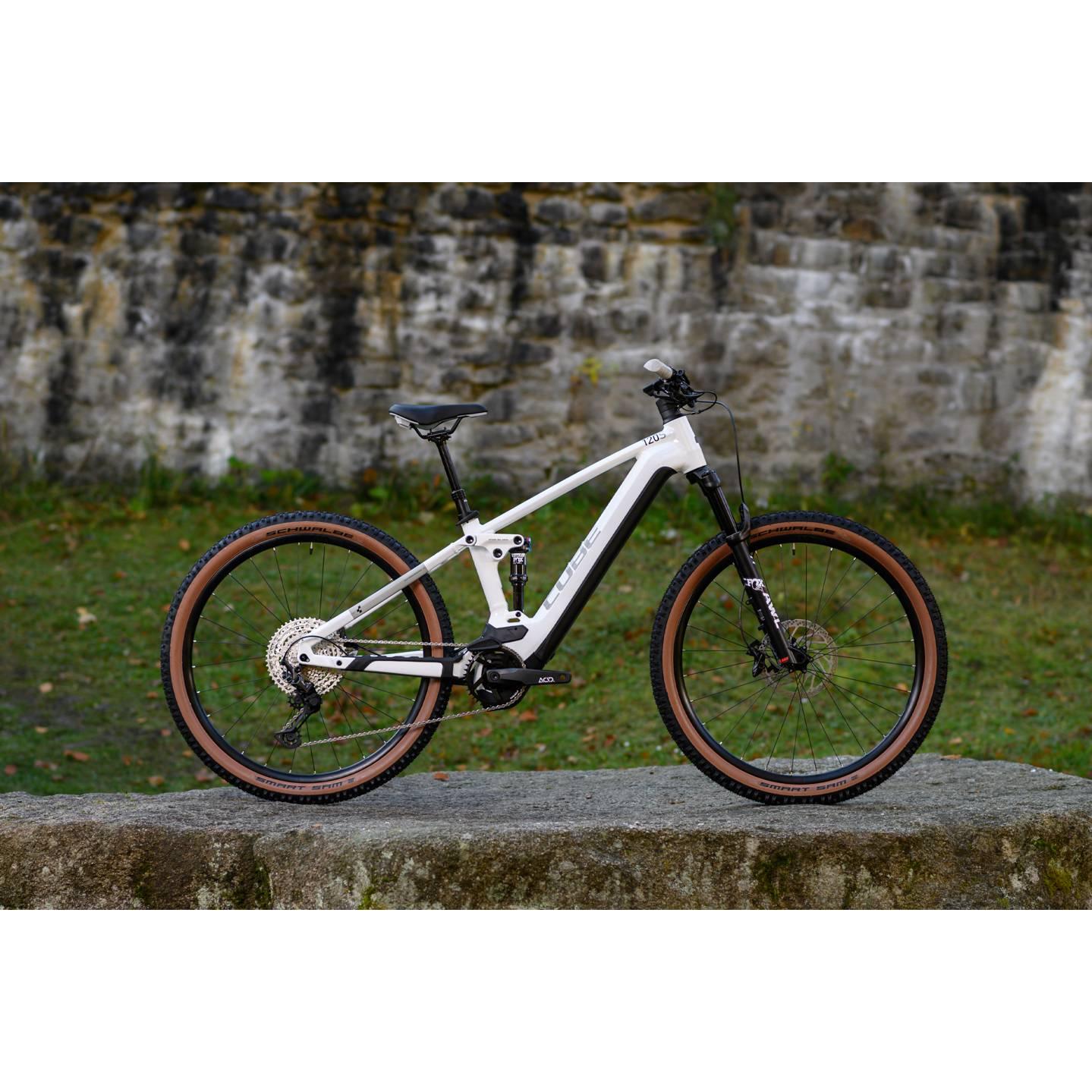 cube stereo hybrid 120 lunar n grey Cube Stereo Hybrid 120 SL 750 Electric Dual Suspension Mountain Bike White 'n' Grey LG