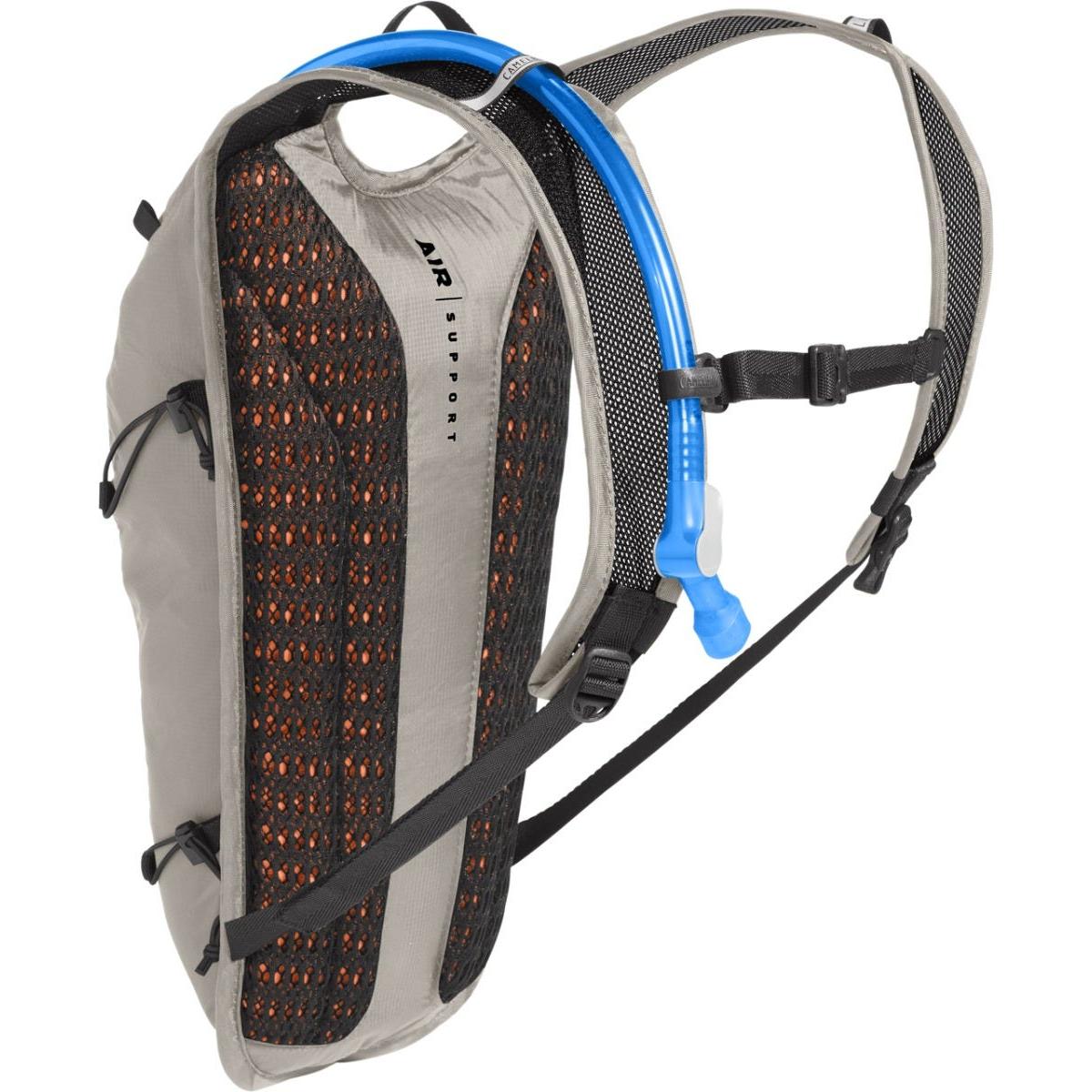 Camelbak Classic Light Hydration Pack 2L Aluminium/Black