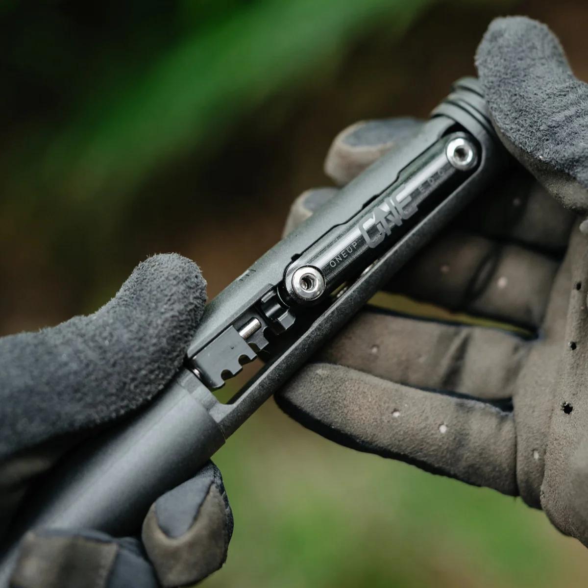 OneUp Components EDC V2 Tool System Black