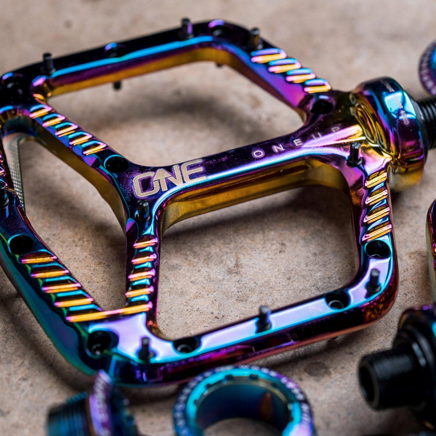 flat pedale oil slick OneUp Components Aluminium Flat Pedals Oil Slick – 99 Bikes