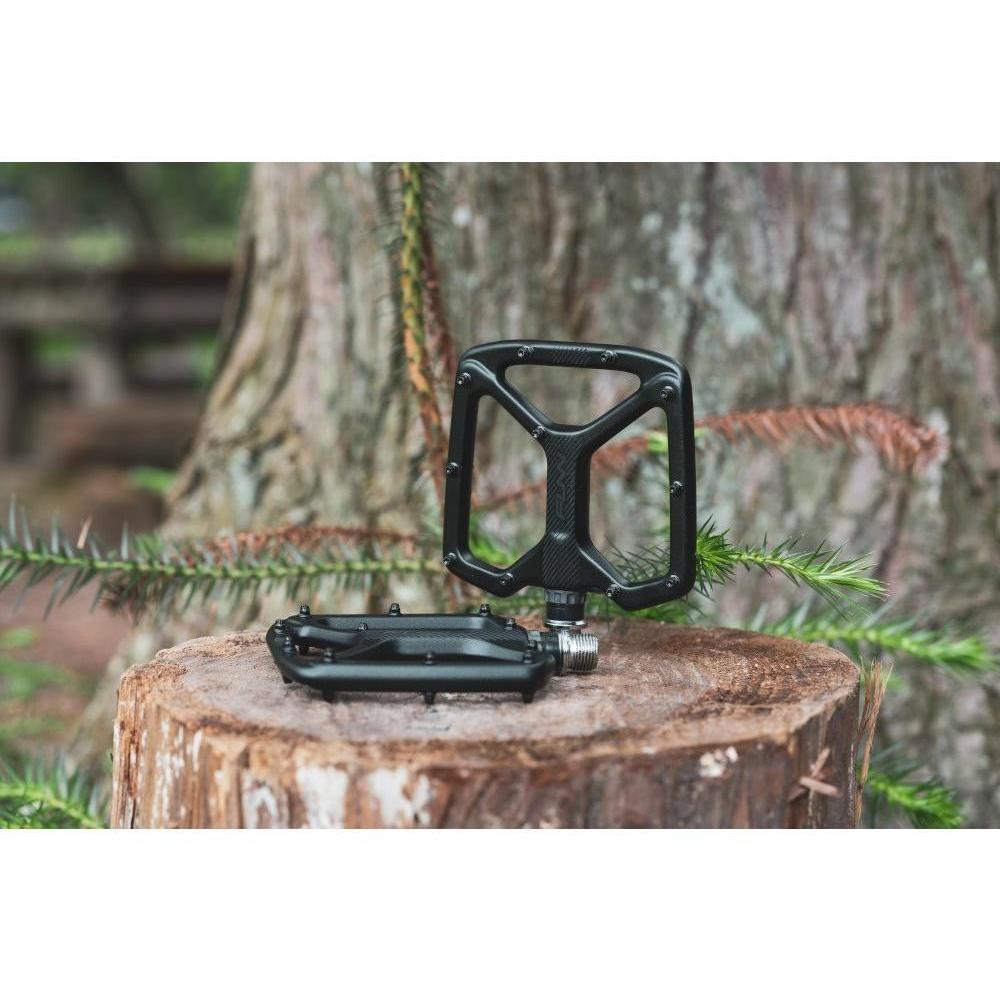 funn python flat pedal FUNN Python V2 Flat Pedals Black – 99 Bikes
