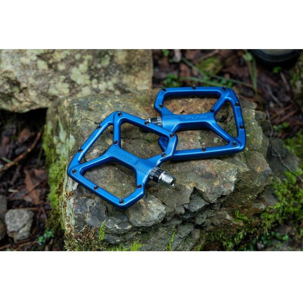 FUNN Python V2 Flat Pedals Blue