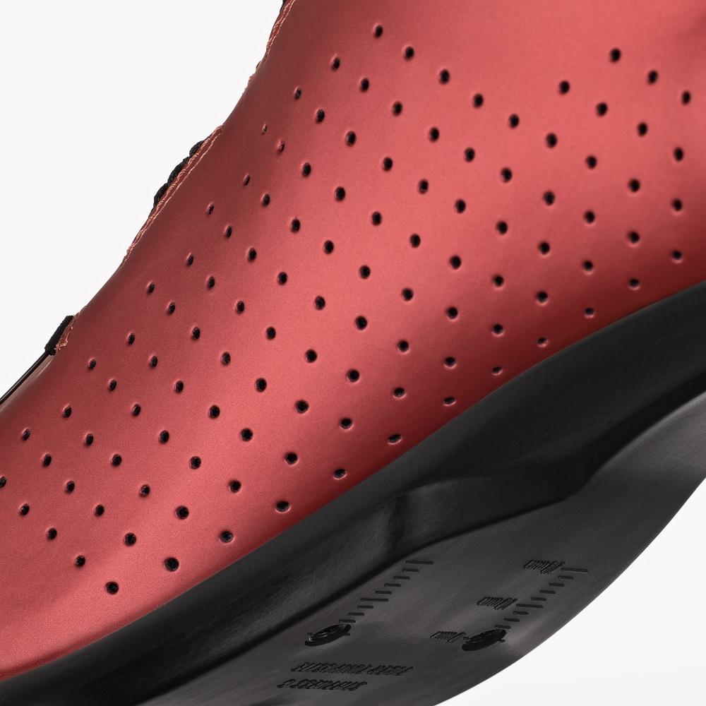 Fizik Vento Omna Road Bike Shoes EU44 Cherry/Black