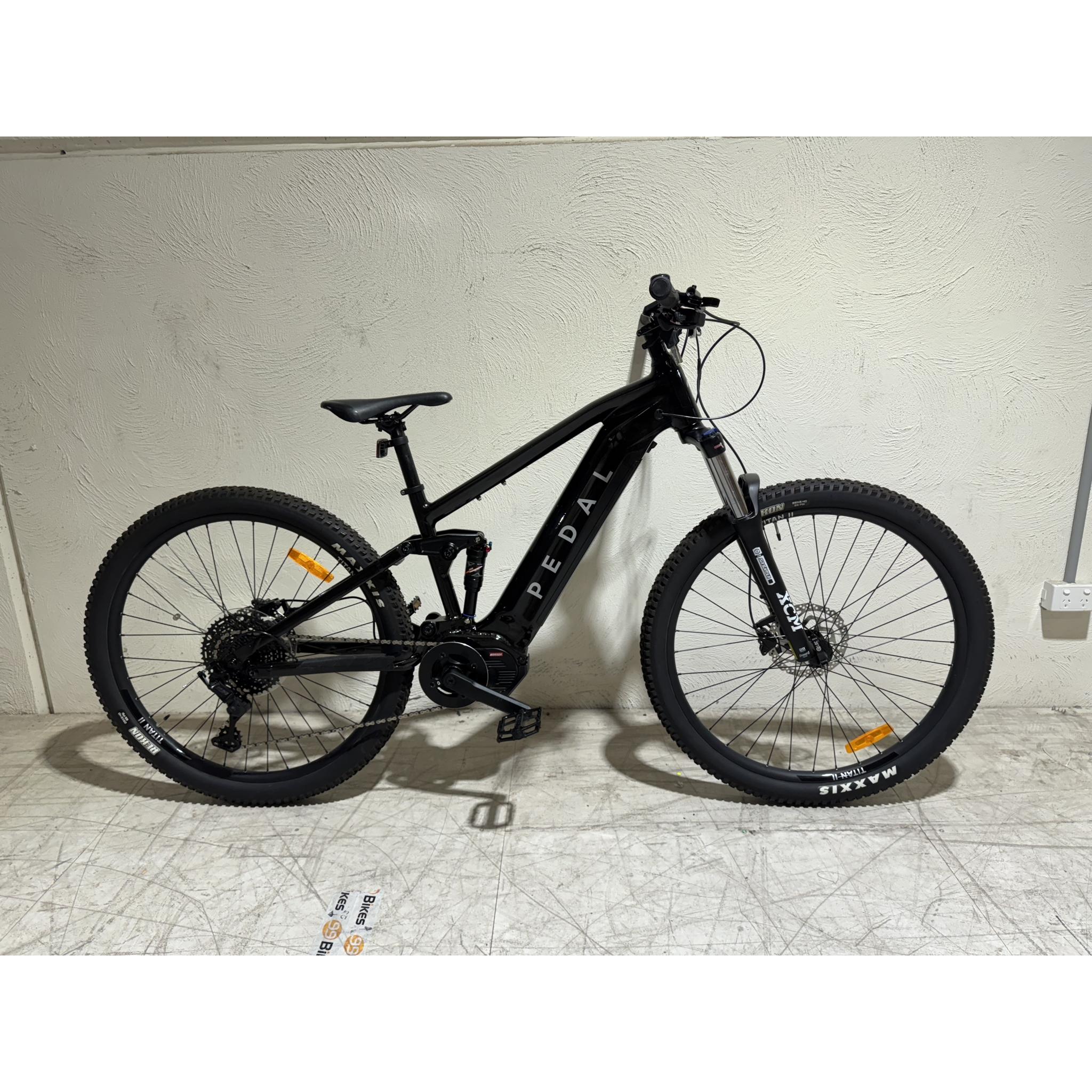 EX-DEMO Pedal Titan 2 Electric Dual Suspension Mountain Bike Cosmic Black (Medium)