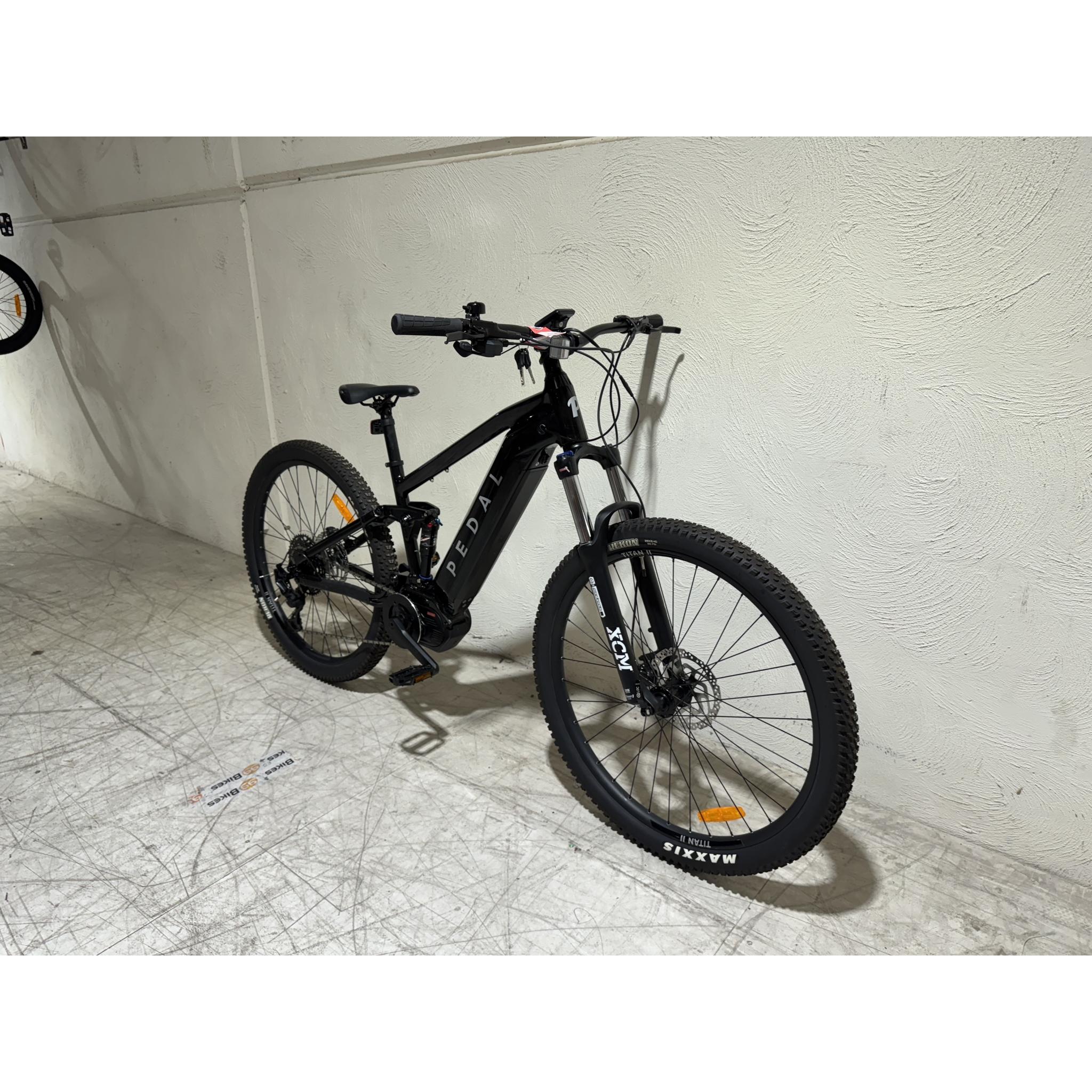 EX-DEMO Pedal Titan 2 Electric Dual Suspension Mountain Bike Cosmic Black (Medium)