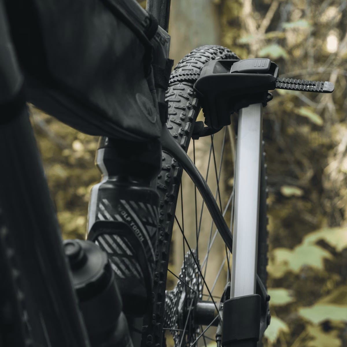 Thule Epos 2 Bike 13 Pin Car Rack