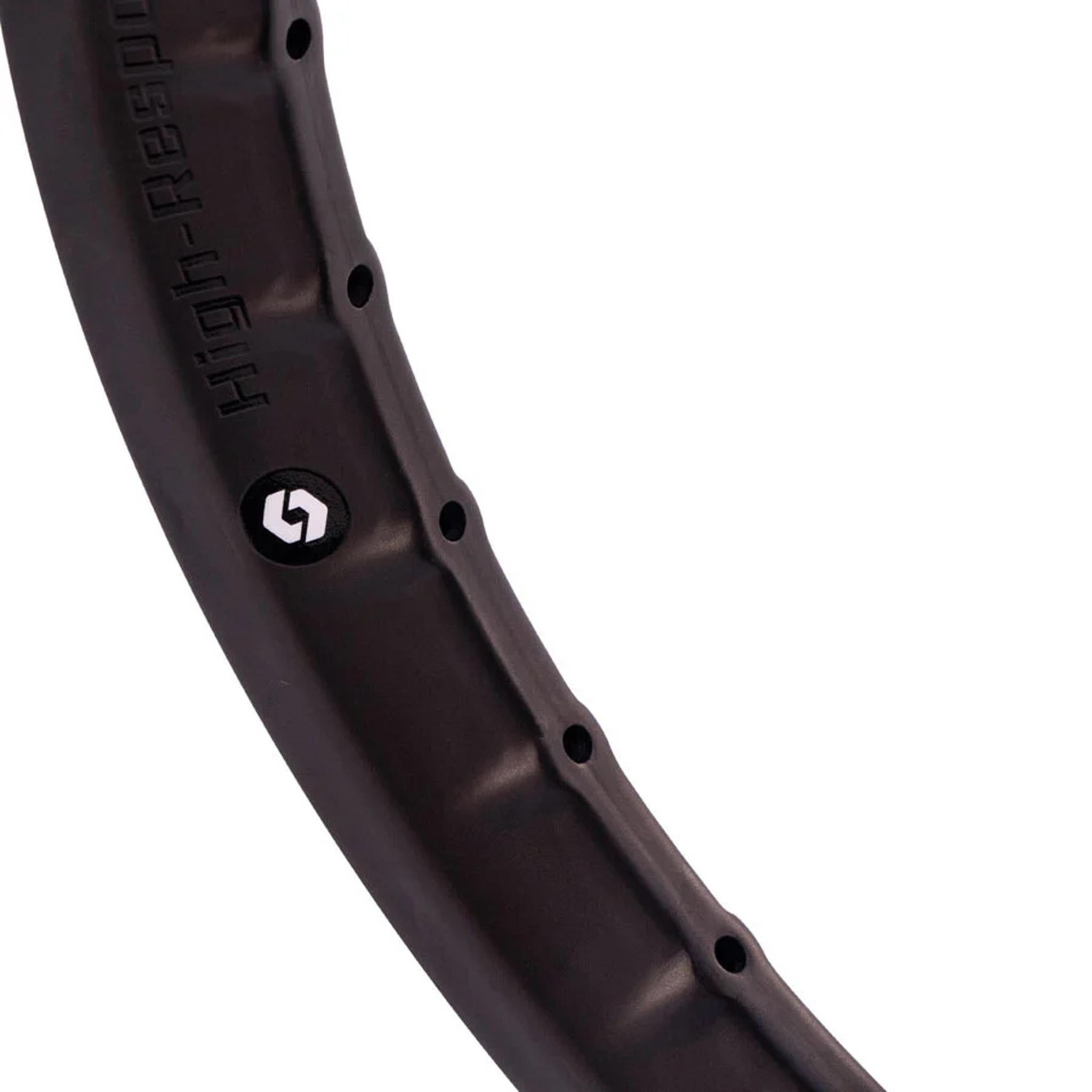 Box Hex Lab Carbon Rim 20x1/8-3/8'' 28H Matte Black (Rear)