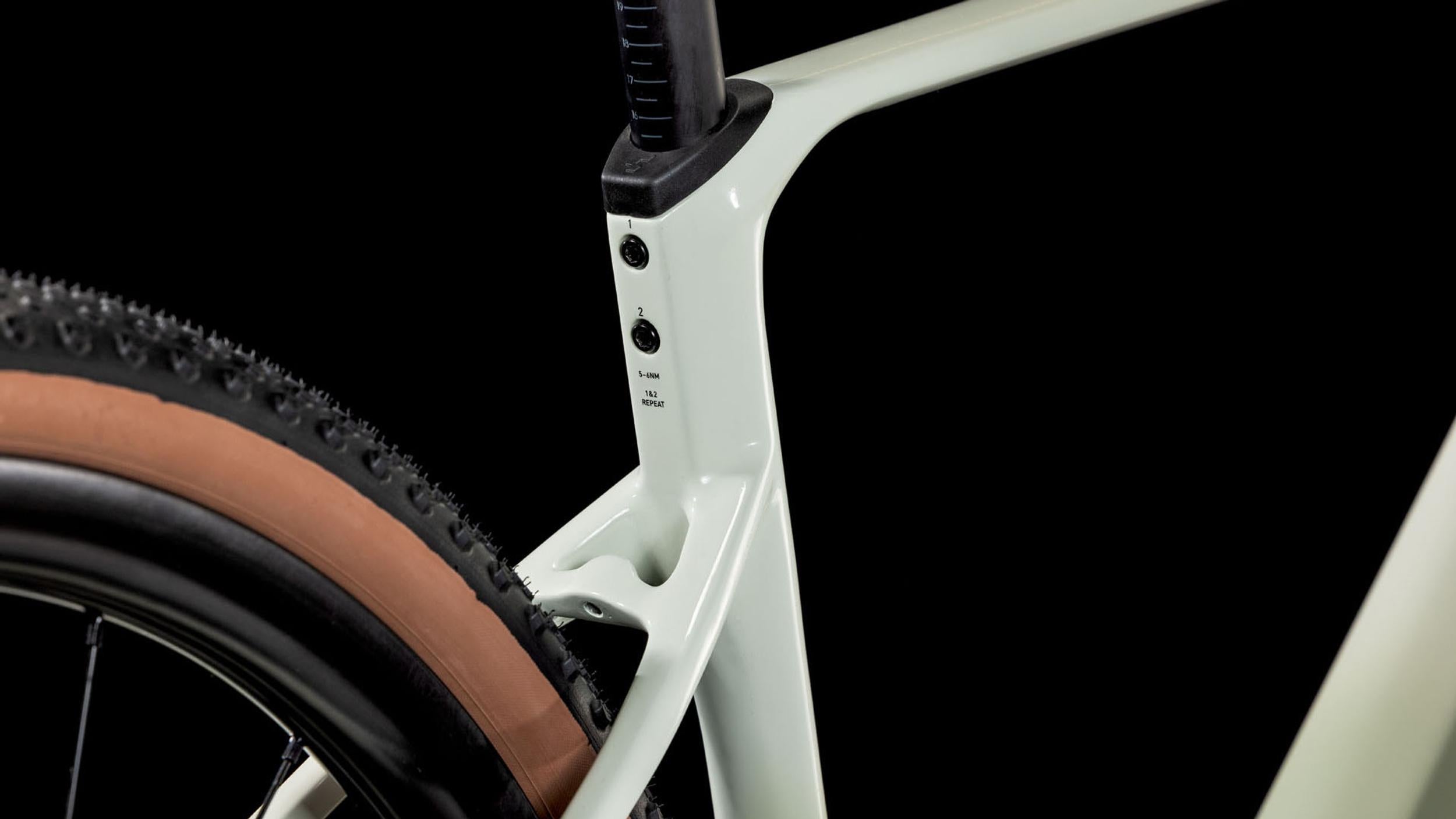 Cube Nuroad C:62 EX Gravel Bike Desertstone'n'Green