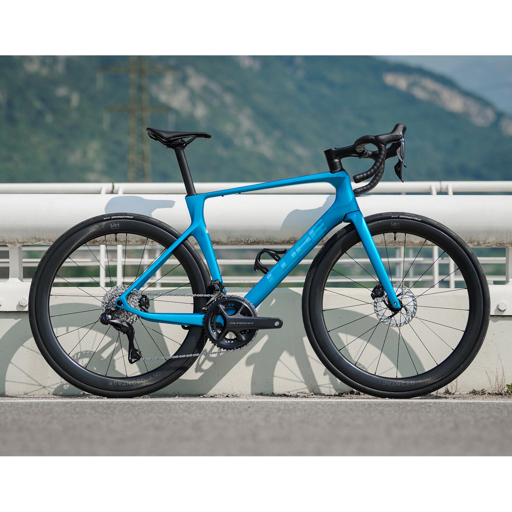 Cube Agree C:62 Pro Road Bike Bali'n'Prism