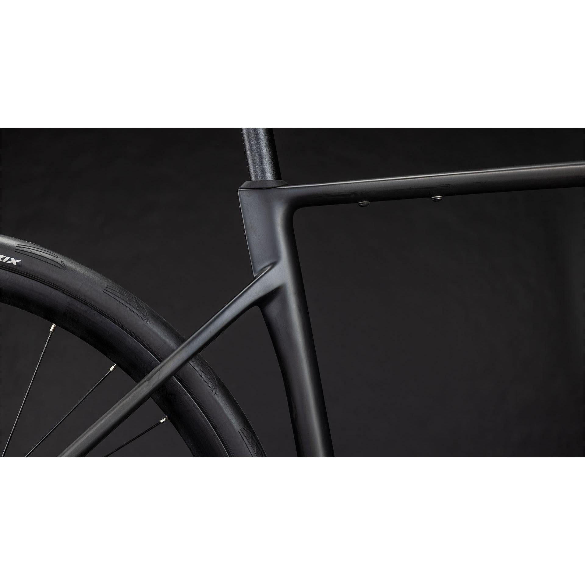 Cube Attain C62 Race Road Bike Blackline
