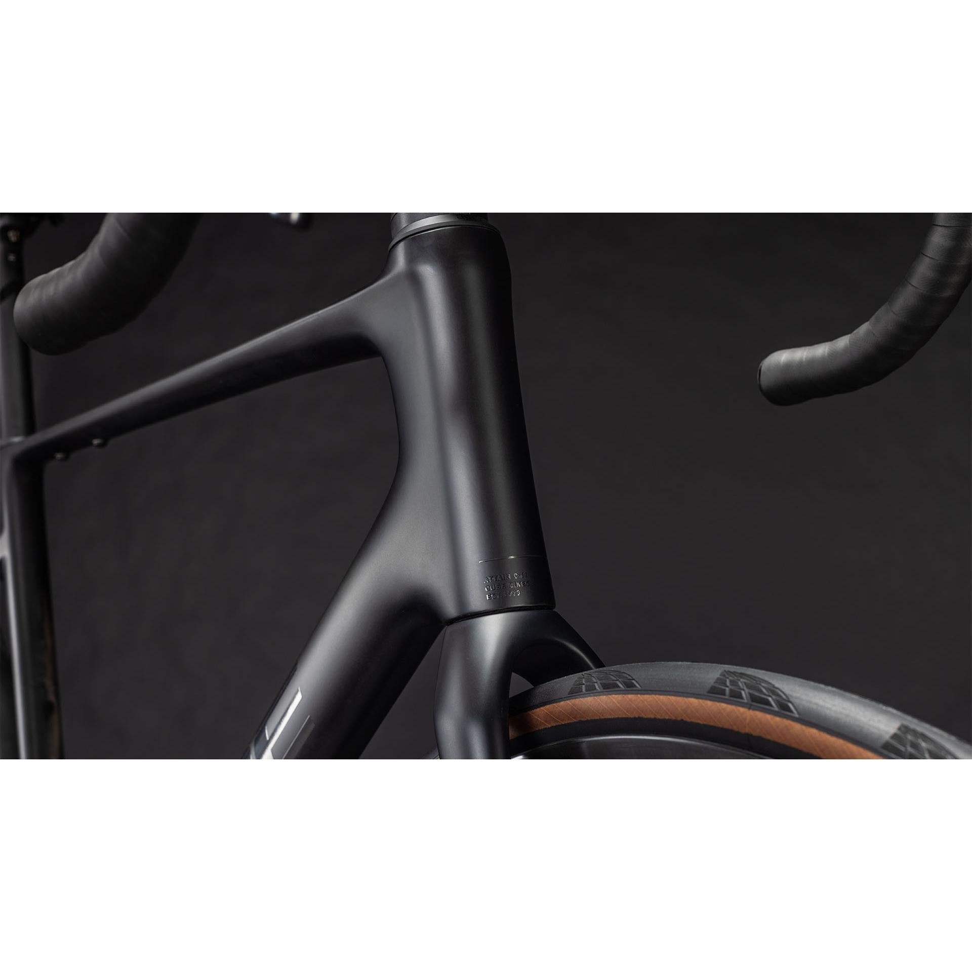 Cube Attain C62 SLT Road Bike Carbon'n'Coalchrome