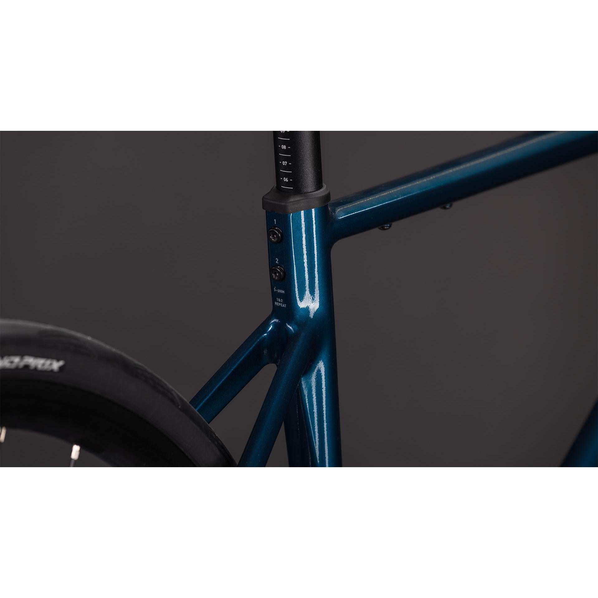 Cube Attain Pro Road Bike Nautica'n'Prism