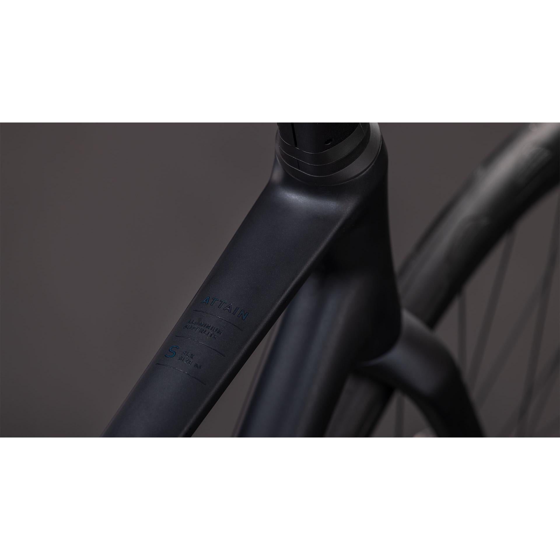 Cube Attain SLX Road Bike Coal'n'Prism