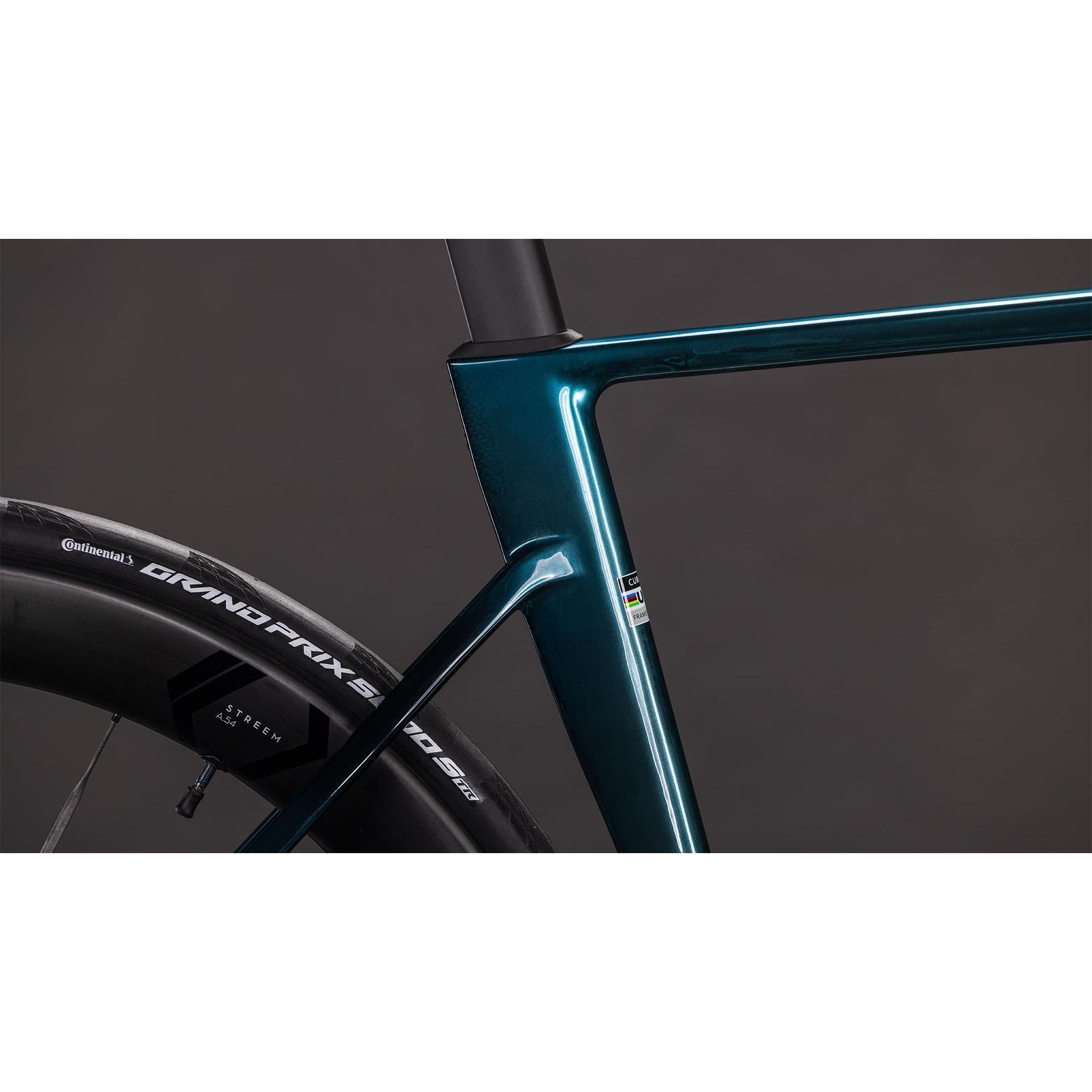 Cube Litening AIR C68X SLX Road Bike Chromeblue'n'Liquidblue