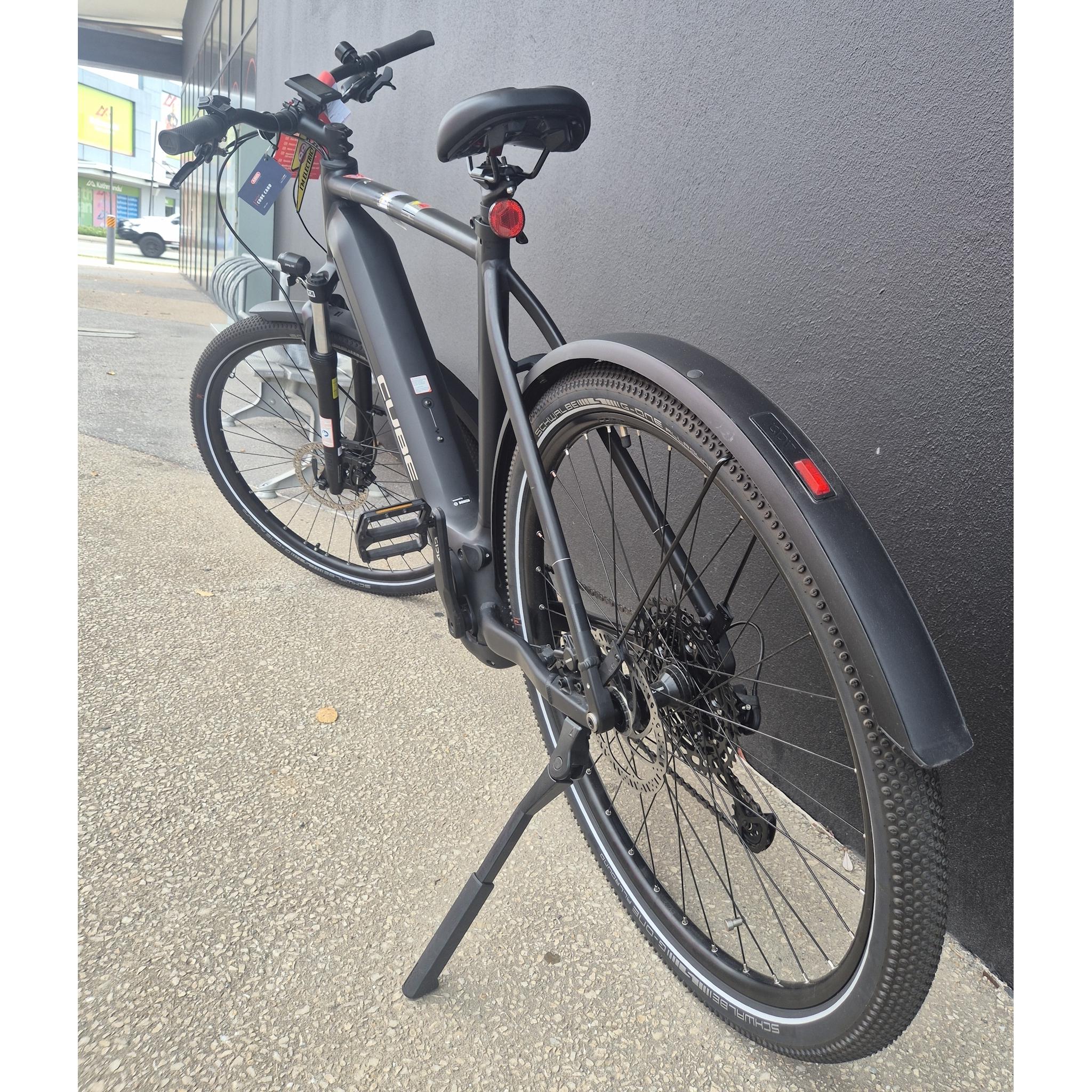 EX-DEMO Cube Nuride Hybrid Pro 500 All Road Electric Hybrid Bike Black Metal (X-Large)