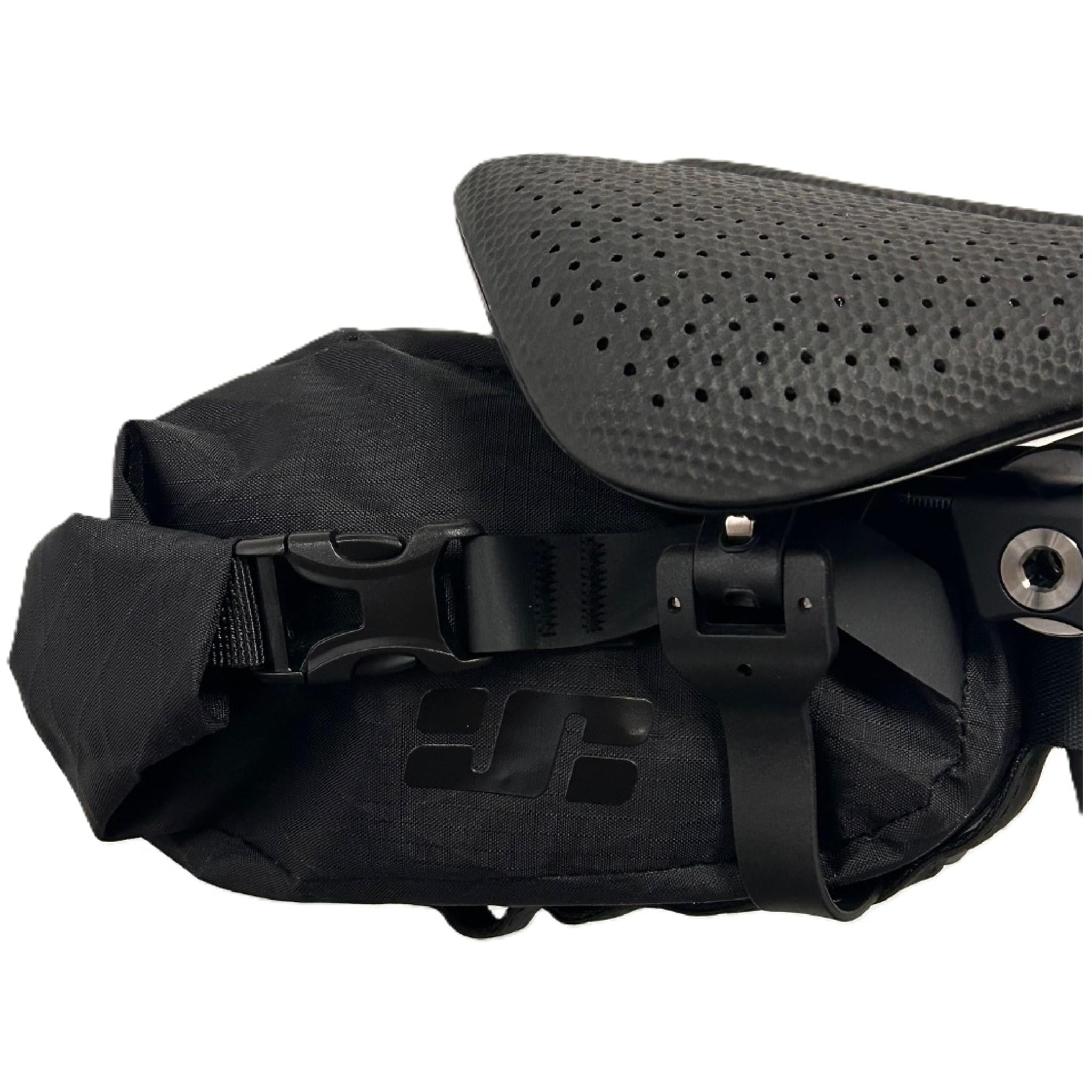 Jetblack JetPack Saddle Bag 1.5L Black