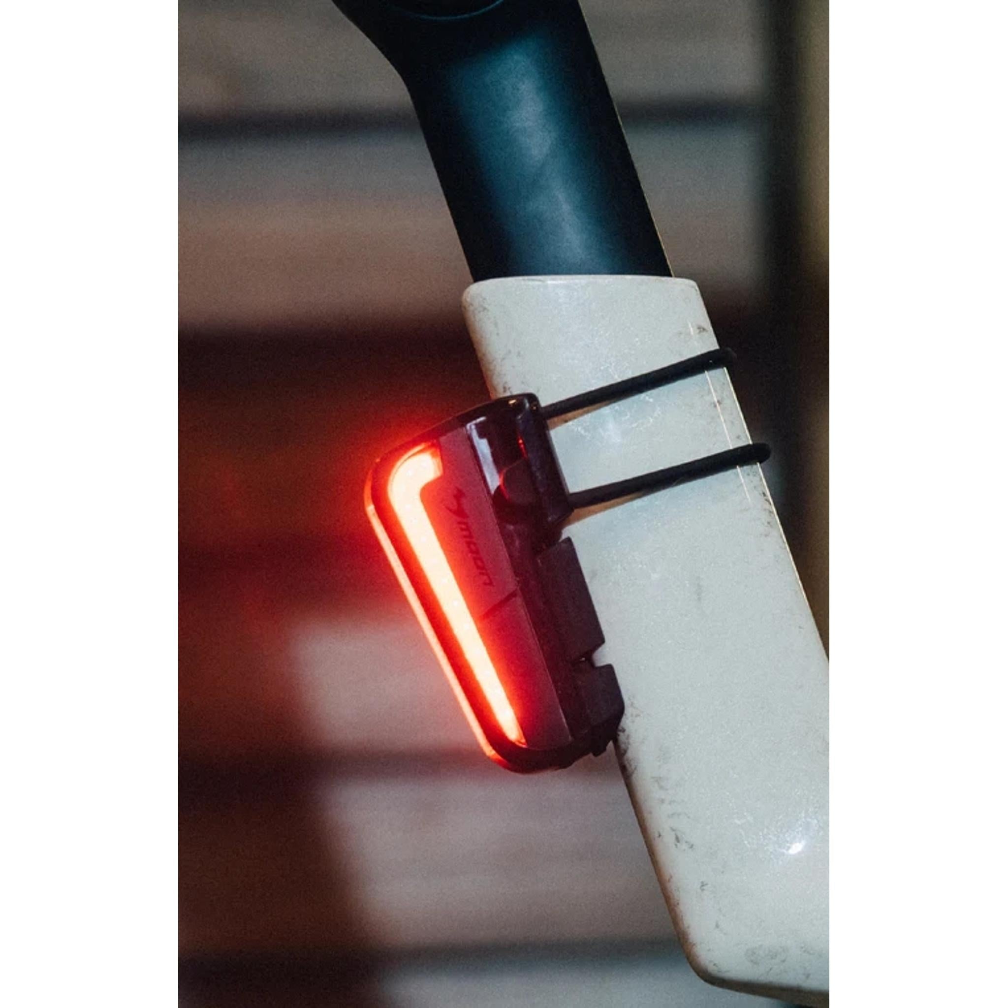 Moon Cerberus Sense Smart 150 Lumens Rear Light