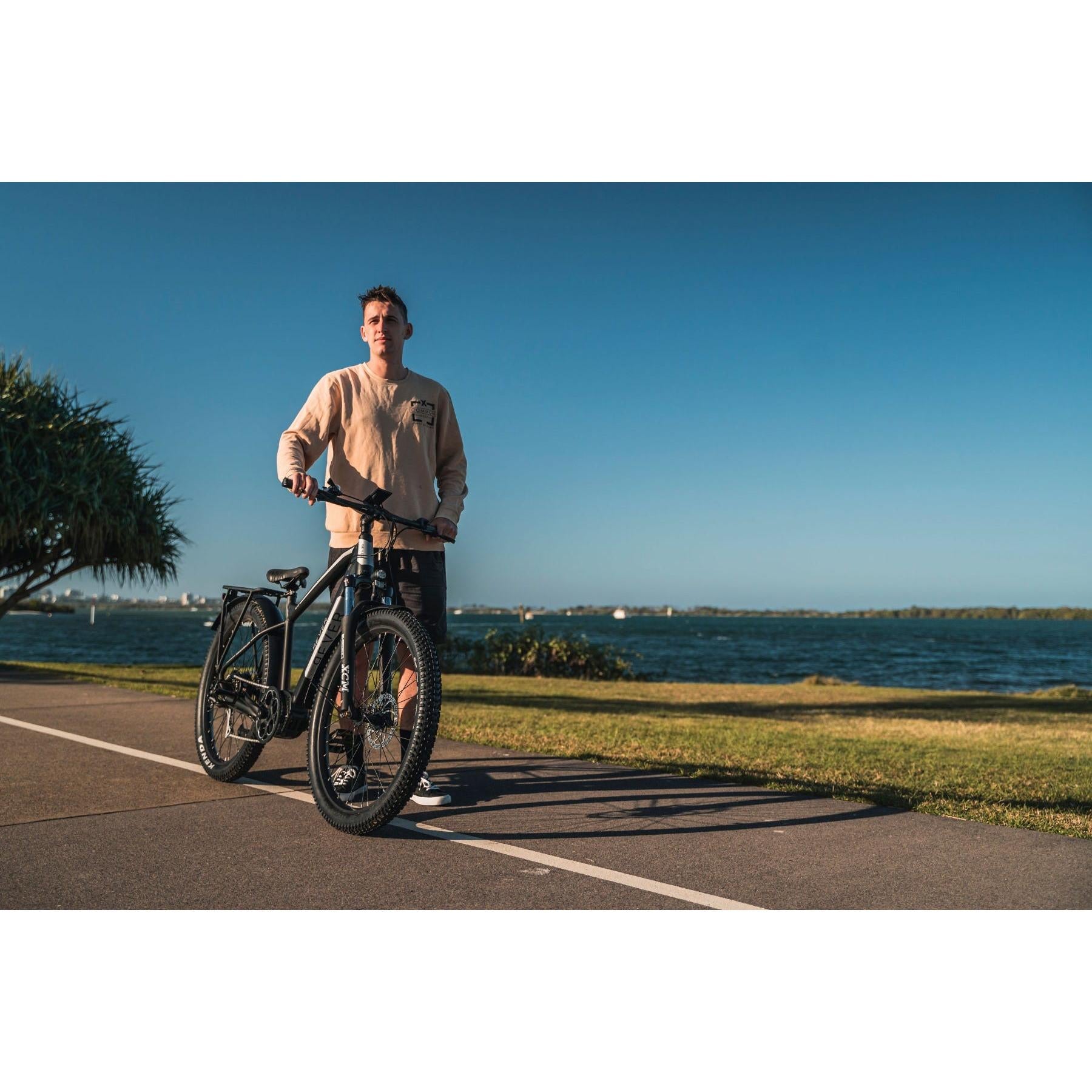 Rever Electric Mountain Bike Black