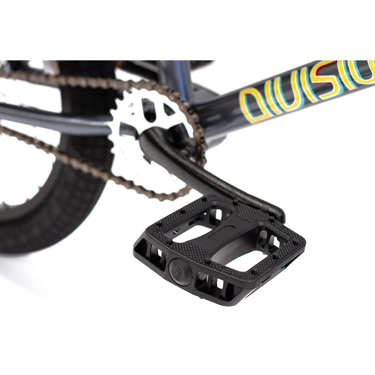 Division Blitzer 16 Kids BMX Bike Gloss Black Polished