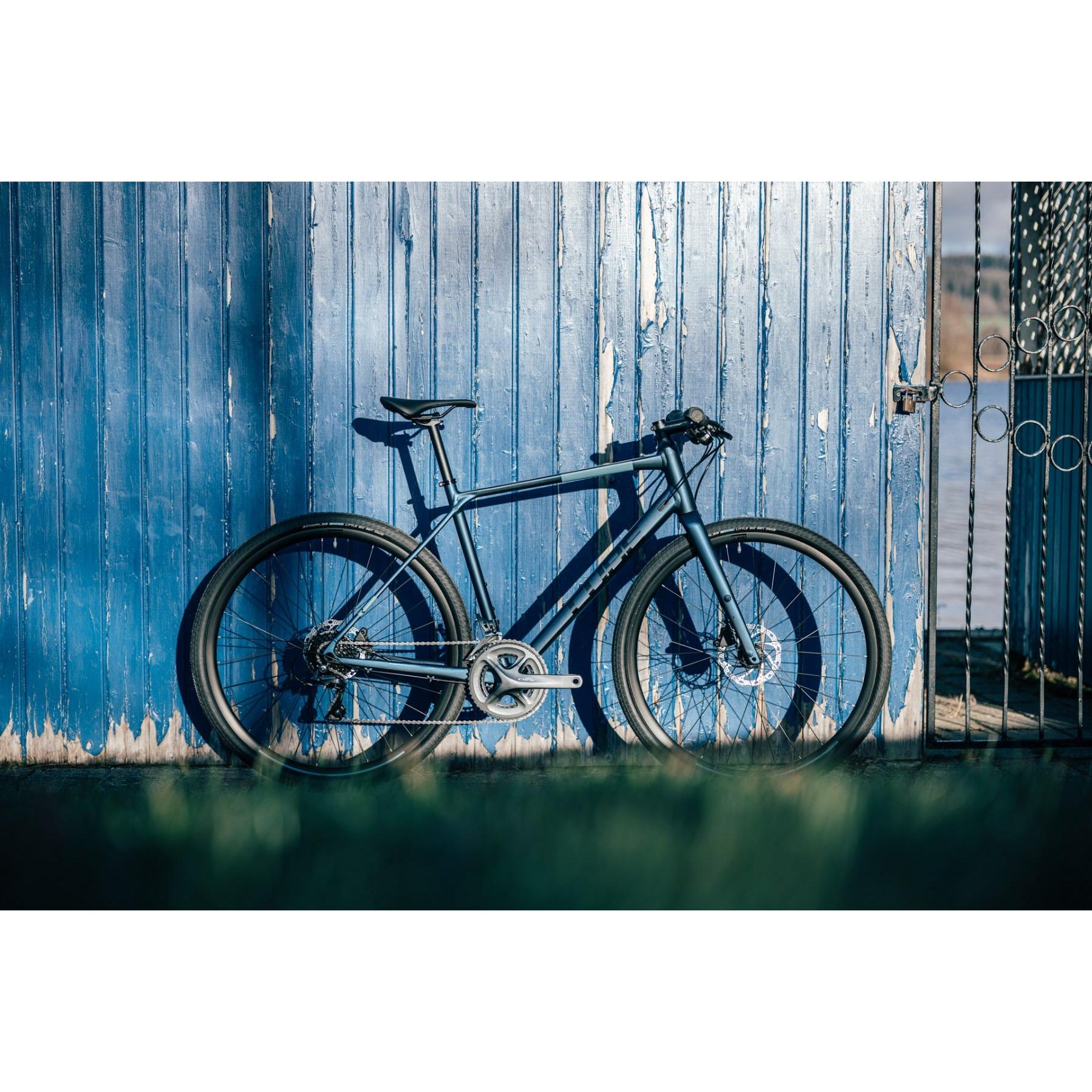 Cube Nulane Flat Bar Road Bike Velvet Blue'n'Black