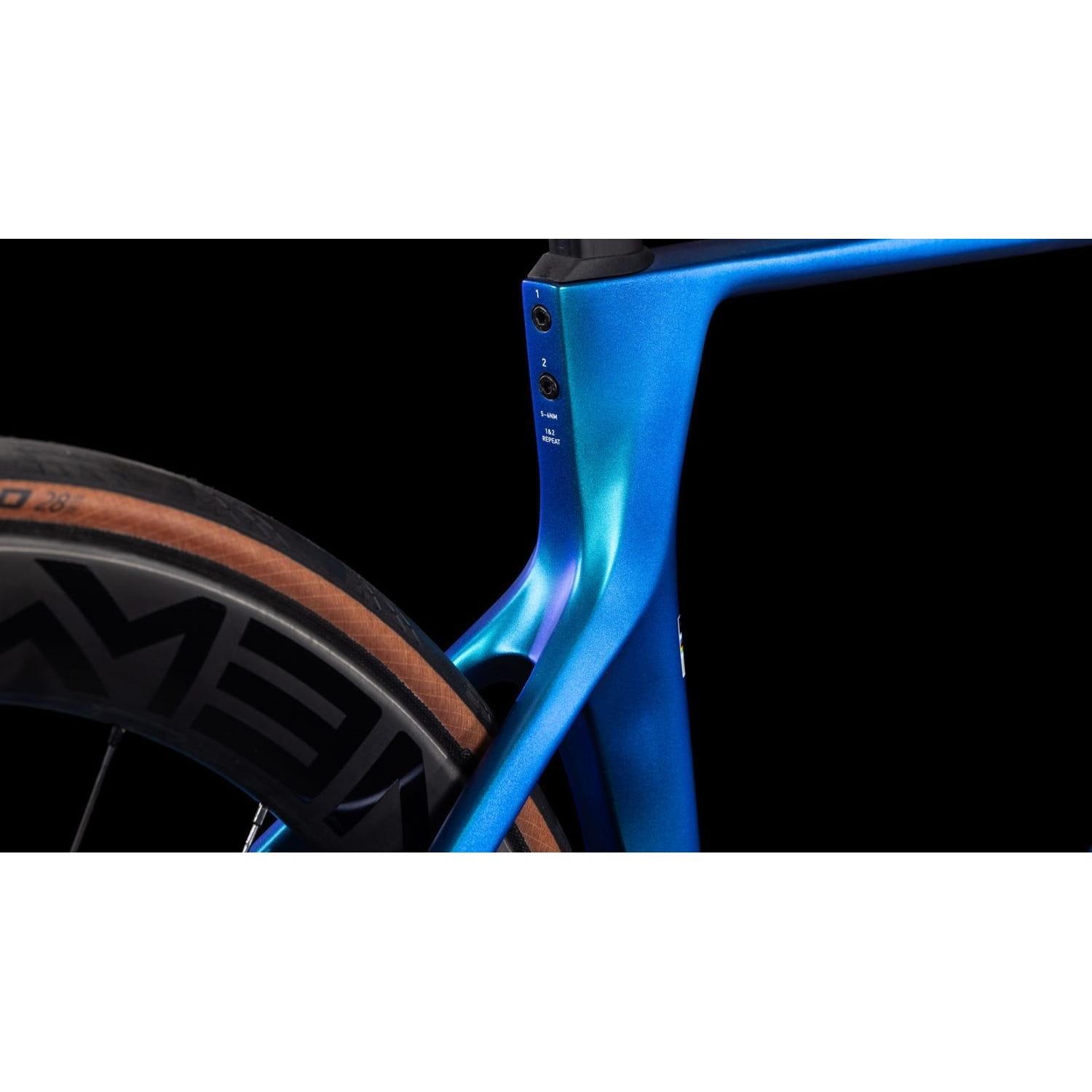 Cube Agree C:62 SLT Road Race Bike Nebula'n'White