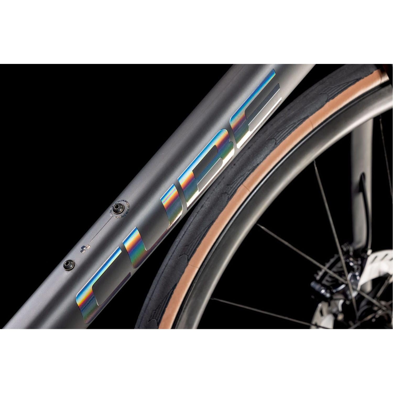 Cube Attain C:62 SLT Road Bike Carbon'n'Rainbow