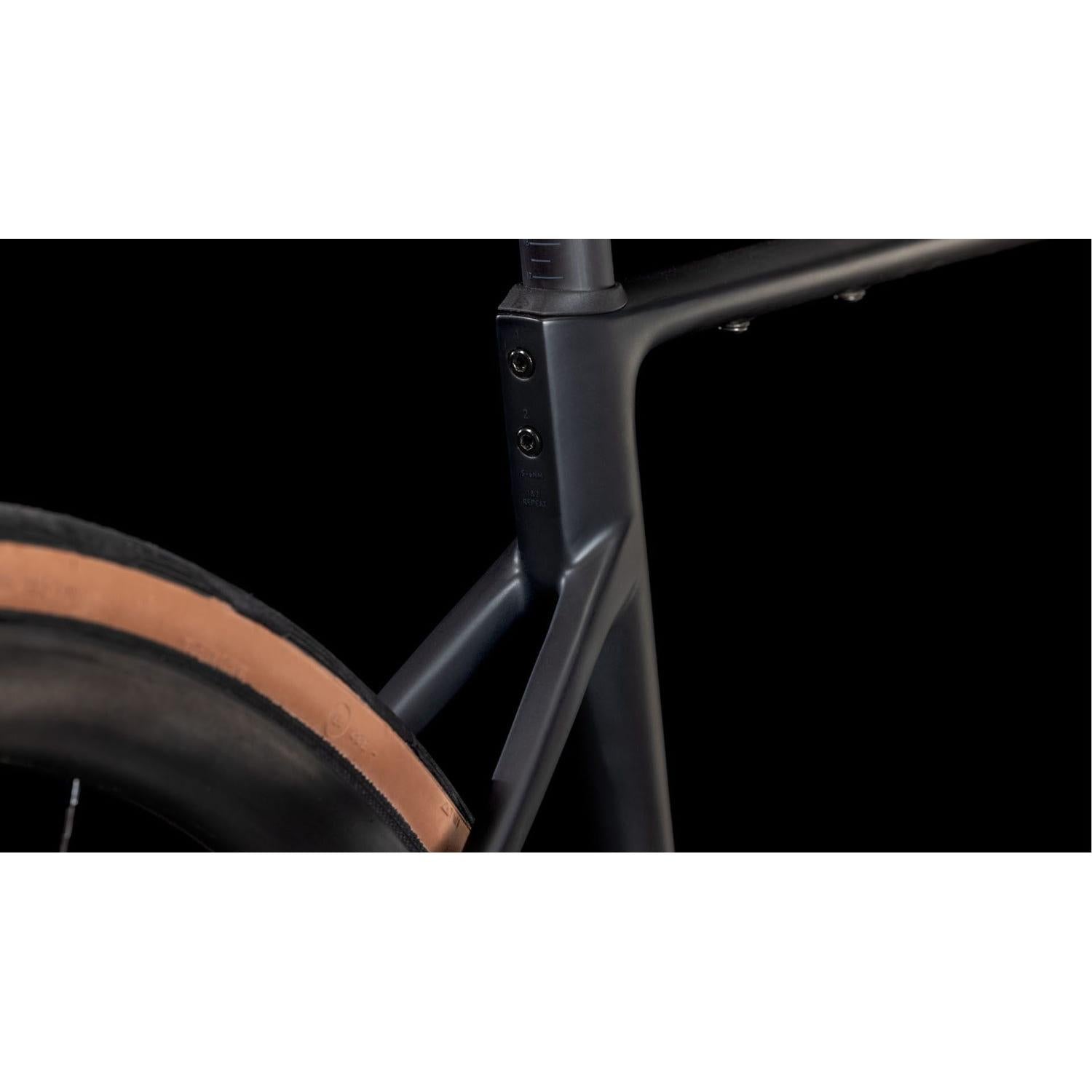Cube Attain C:62 SLT Road Bike Carbon'n'Rainbow