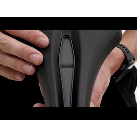 Fizik Terra Argo X1 Saddle Black160mm