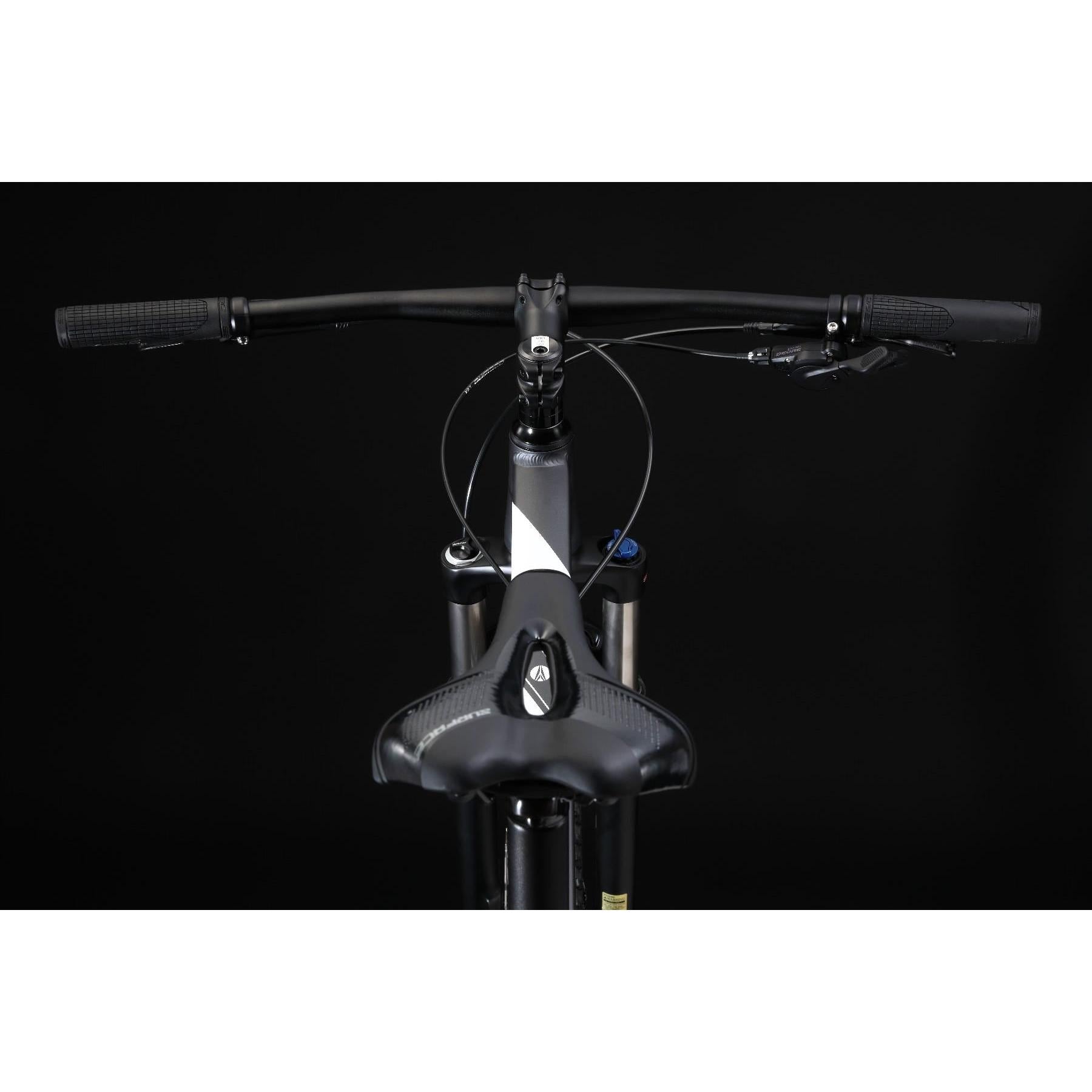 Silverback Stride Expert 29 Mountain Bike Matt Black/White