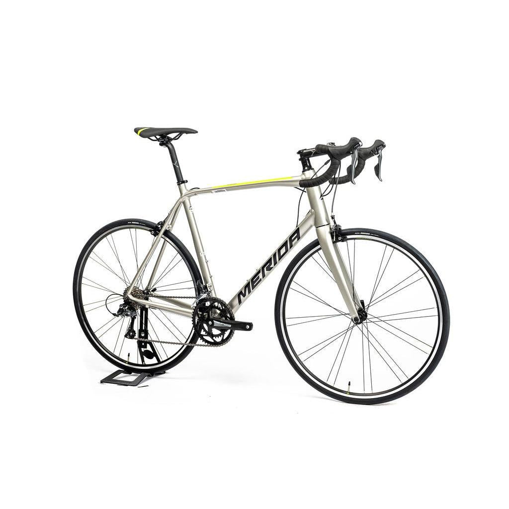 Merida Scultura Rim 100 Road Bike Silk Titan/Black/Green