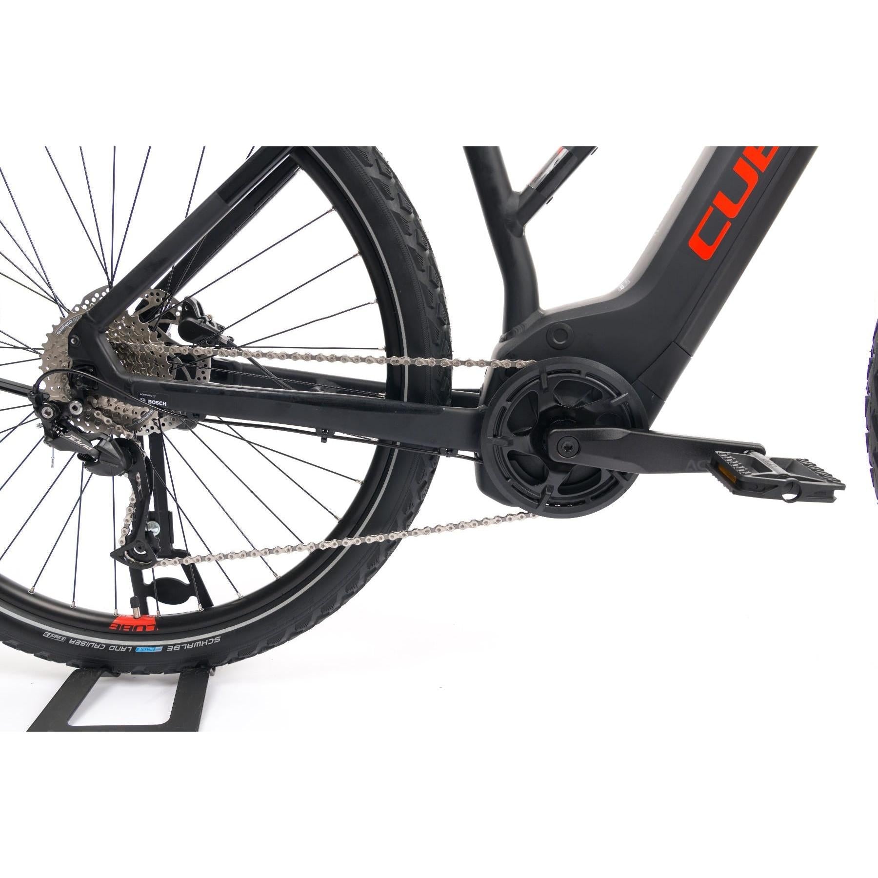 Cube Nature Hybrid ONE 400 Trapeze Electric Hybrid Bike Black/Red