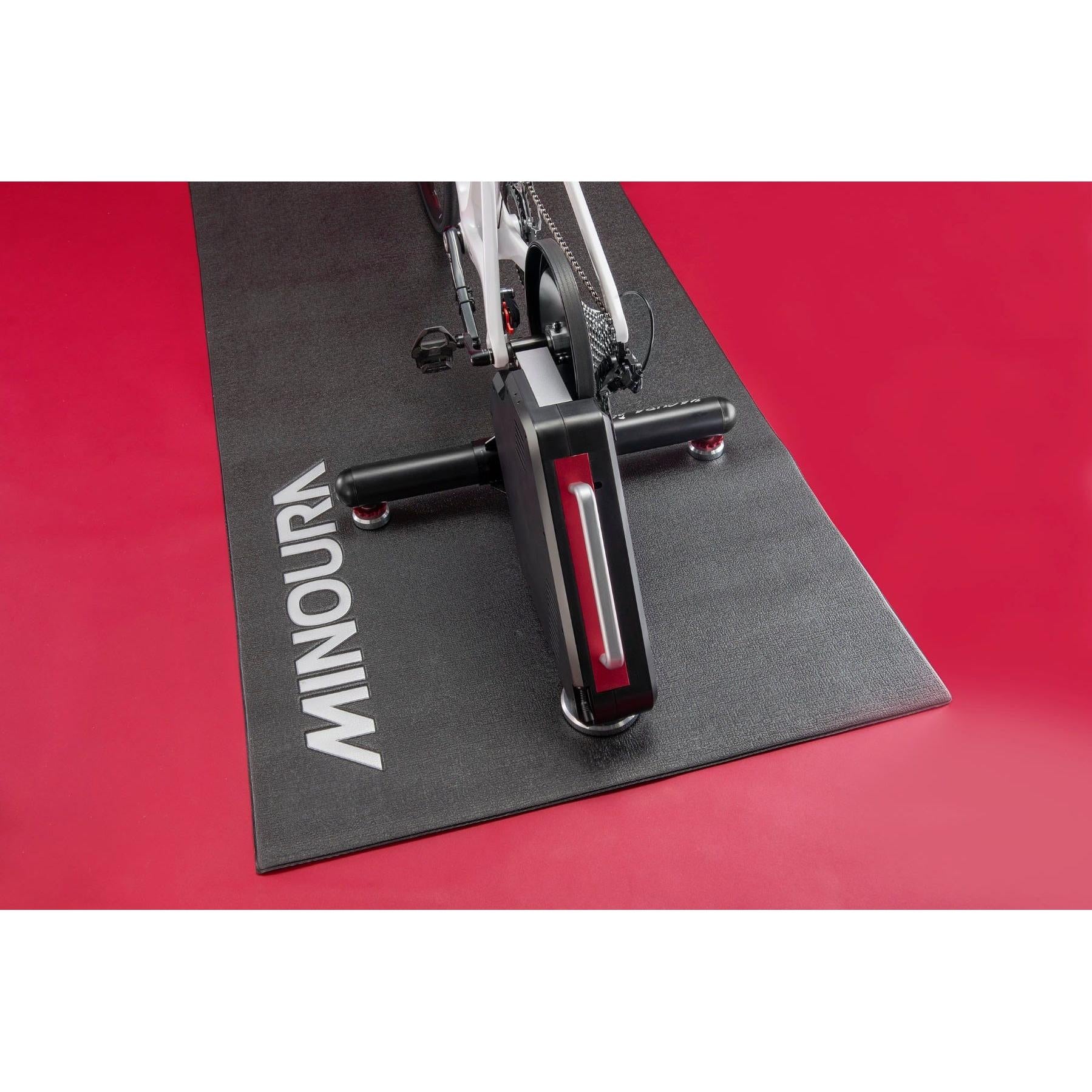 Minoura Kagura Direct Drive Smart Indoor Trainer