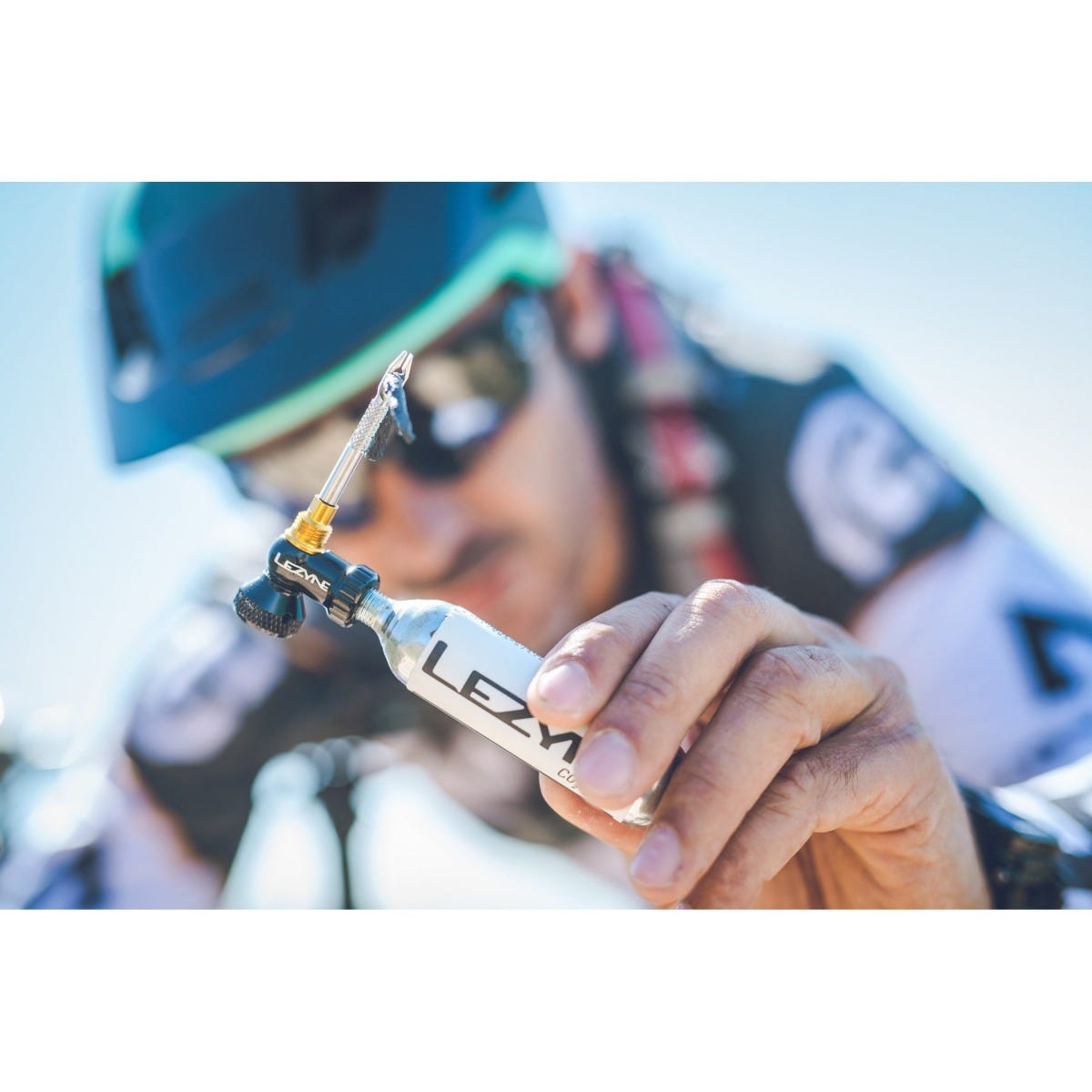 Lezyne Tubeless CO2 Blaster Black/Gold