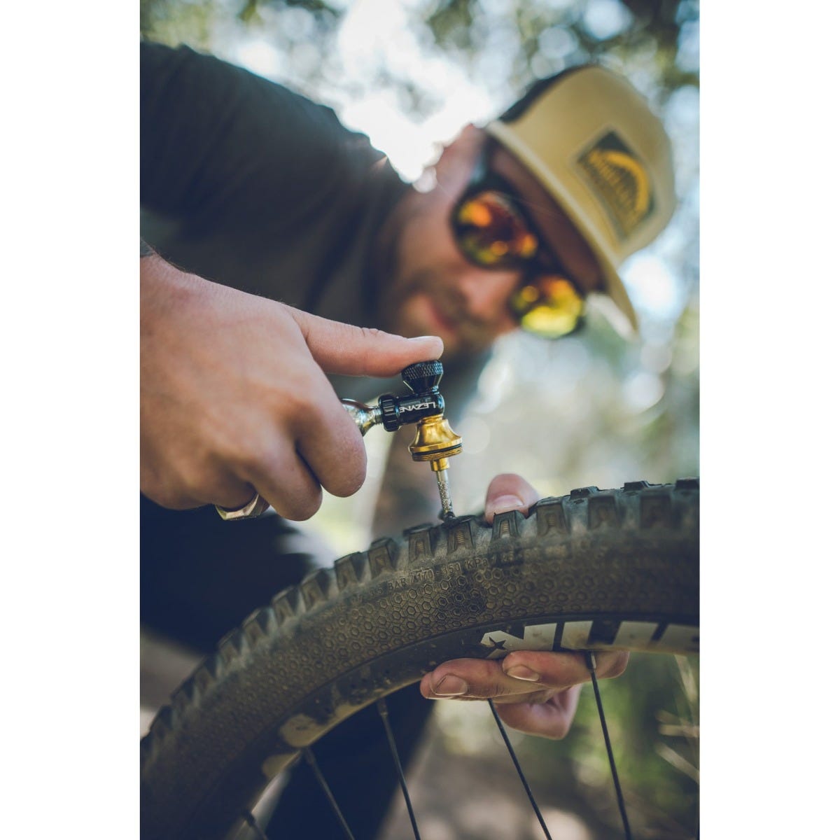 Lezyne Tubeless CO2 Blaster Black/Gold