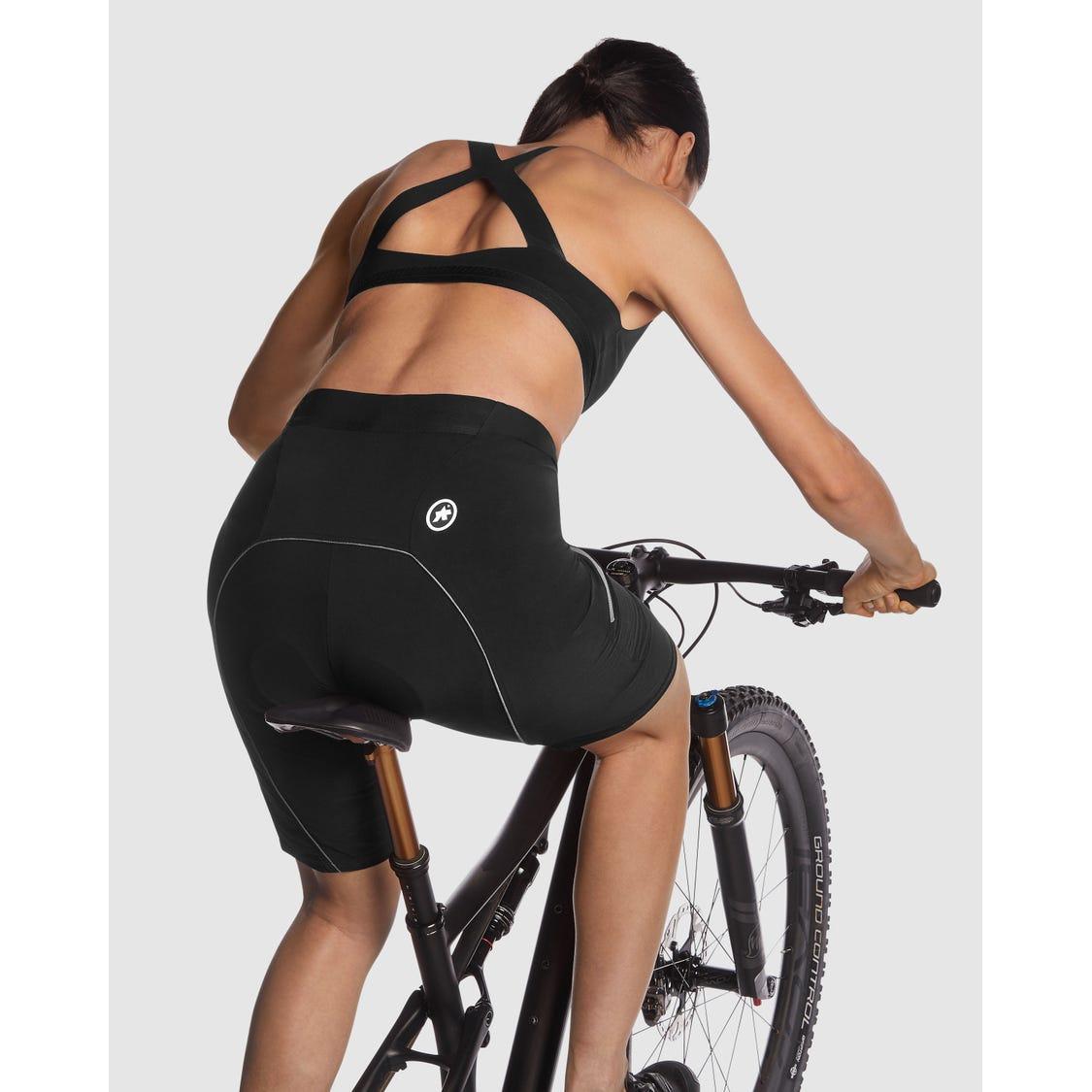 Assos Women's Trail Cargo Shorts Black Series